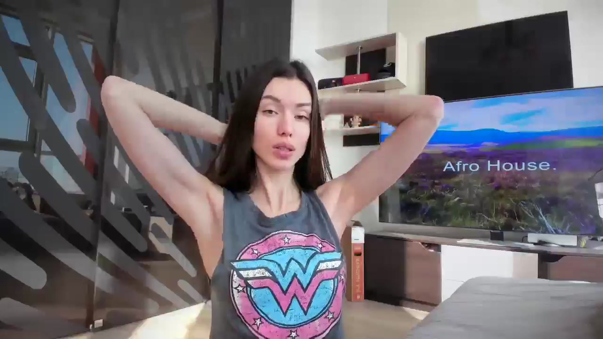 Gallery image thumbnail from laurensaenz's myfreecams stream on, 03/16/2026, 08:14 image 3 of 20