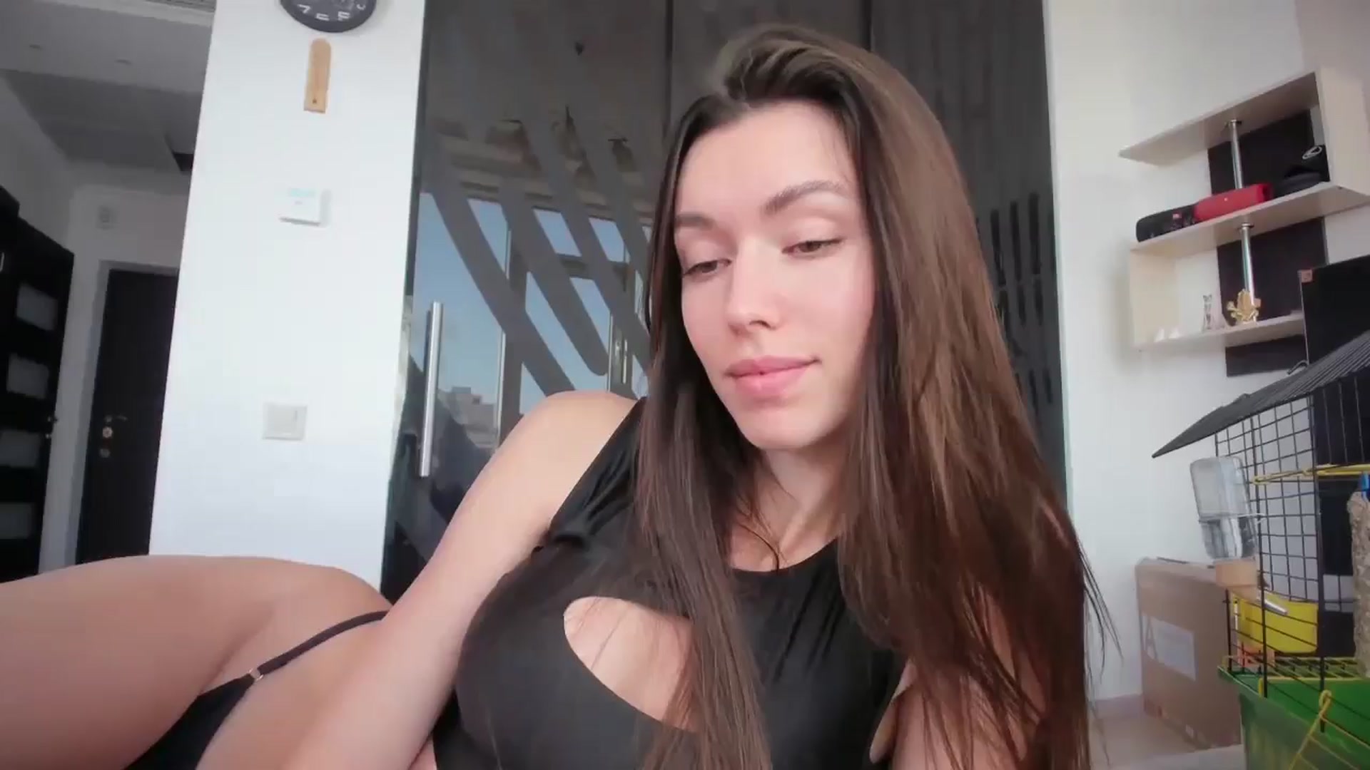 Gallery image thumbnail from laurensaenz's myfreecams stream on, 03/17/2026, 08:00 image 19 of 20