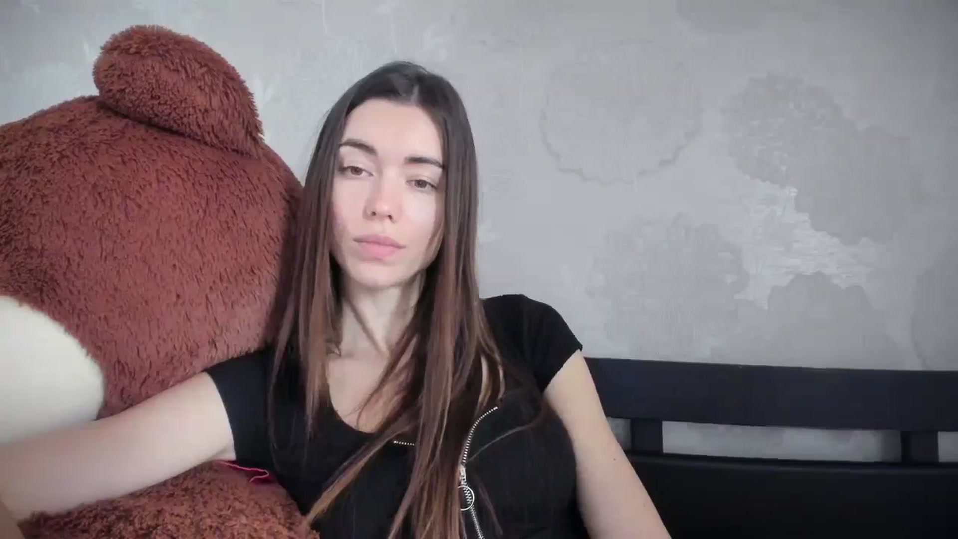 Gallery image thumbnail from laurensaenz's myfreecams stream on, 03/22/2026, 10:32 image 17 of 20