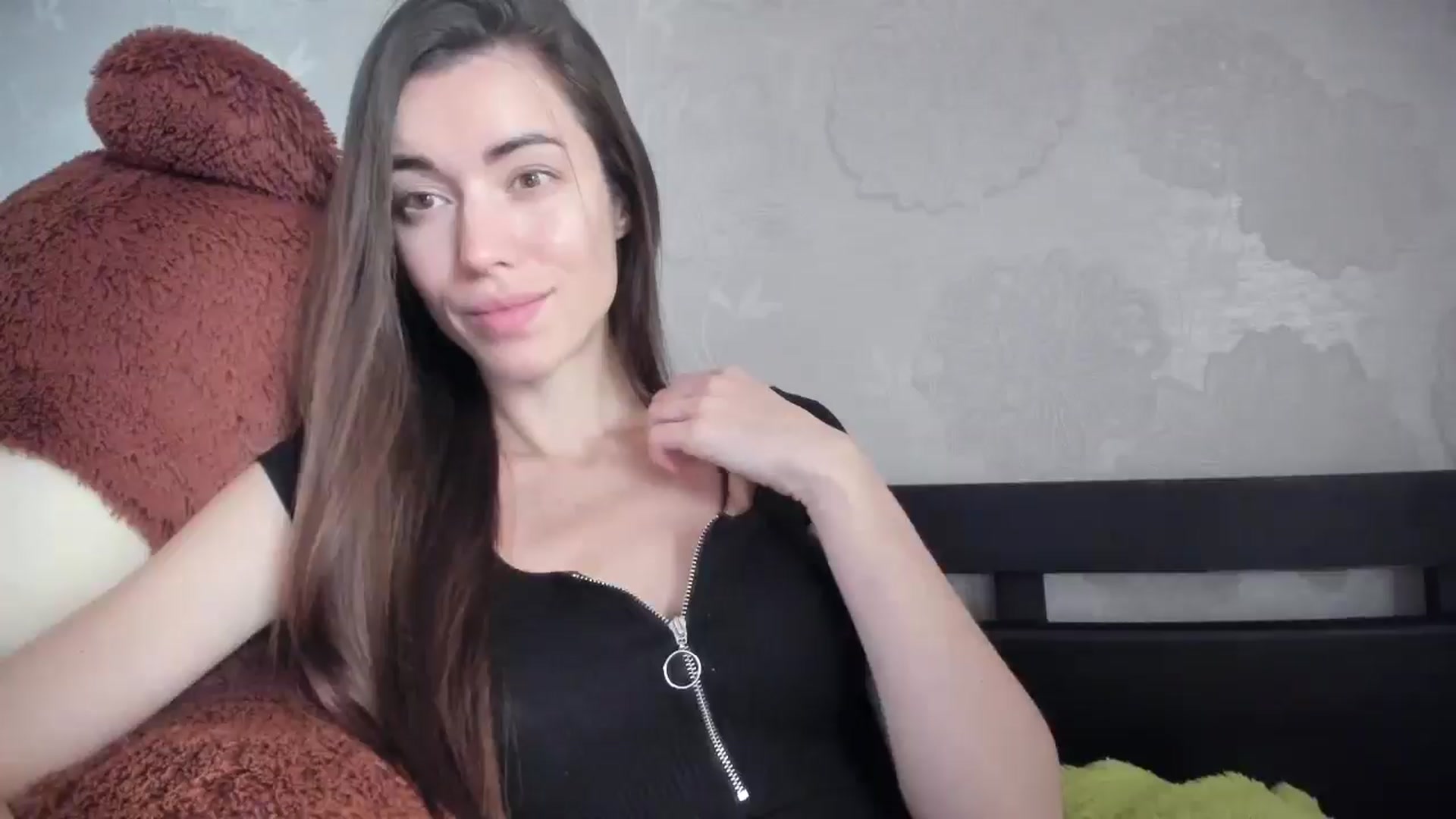 Gallery image thumbnail from laurensaenz's myfreecams stream on, 03/22/2026, 10:32 image 19 of 20