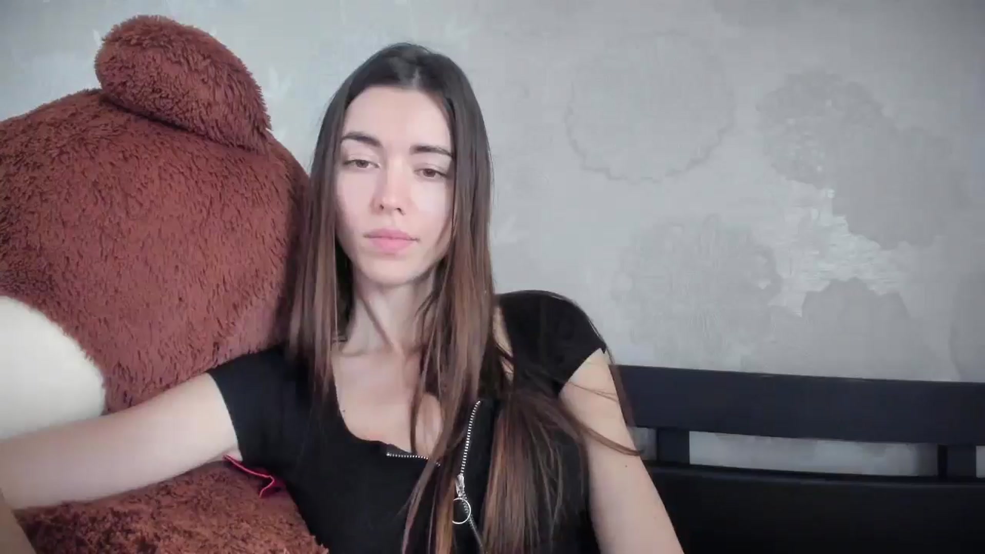 Gallery image thumbnail from laurensaenz's myfreecams stream on, 03/22/2026, 10:32 image 15 of 20