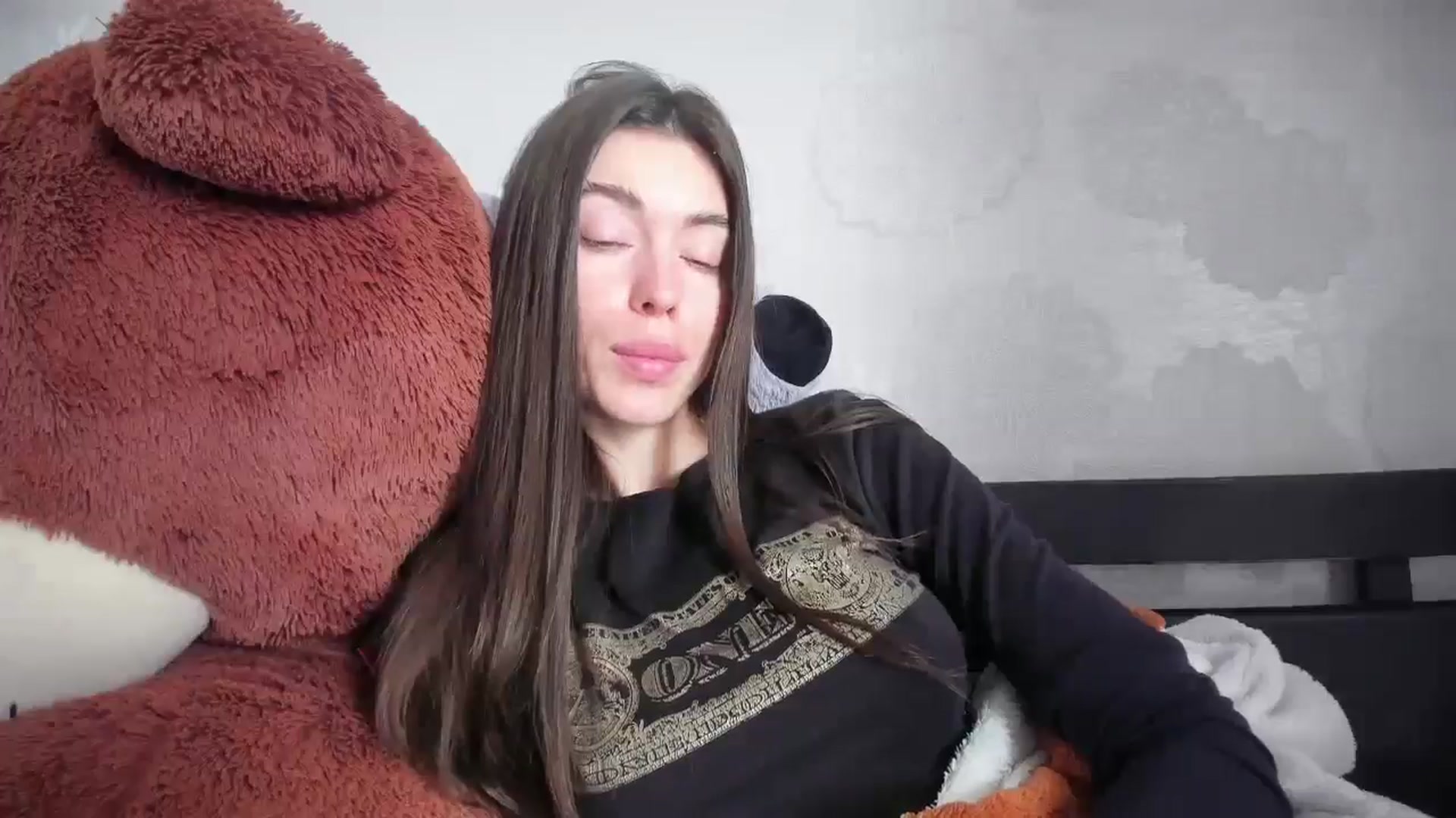 Gallery image thumbnail from laurensaenz's myfreecams stream on, 03/24/2026, 07:22 image 2 of 20