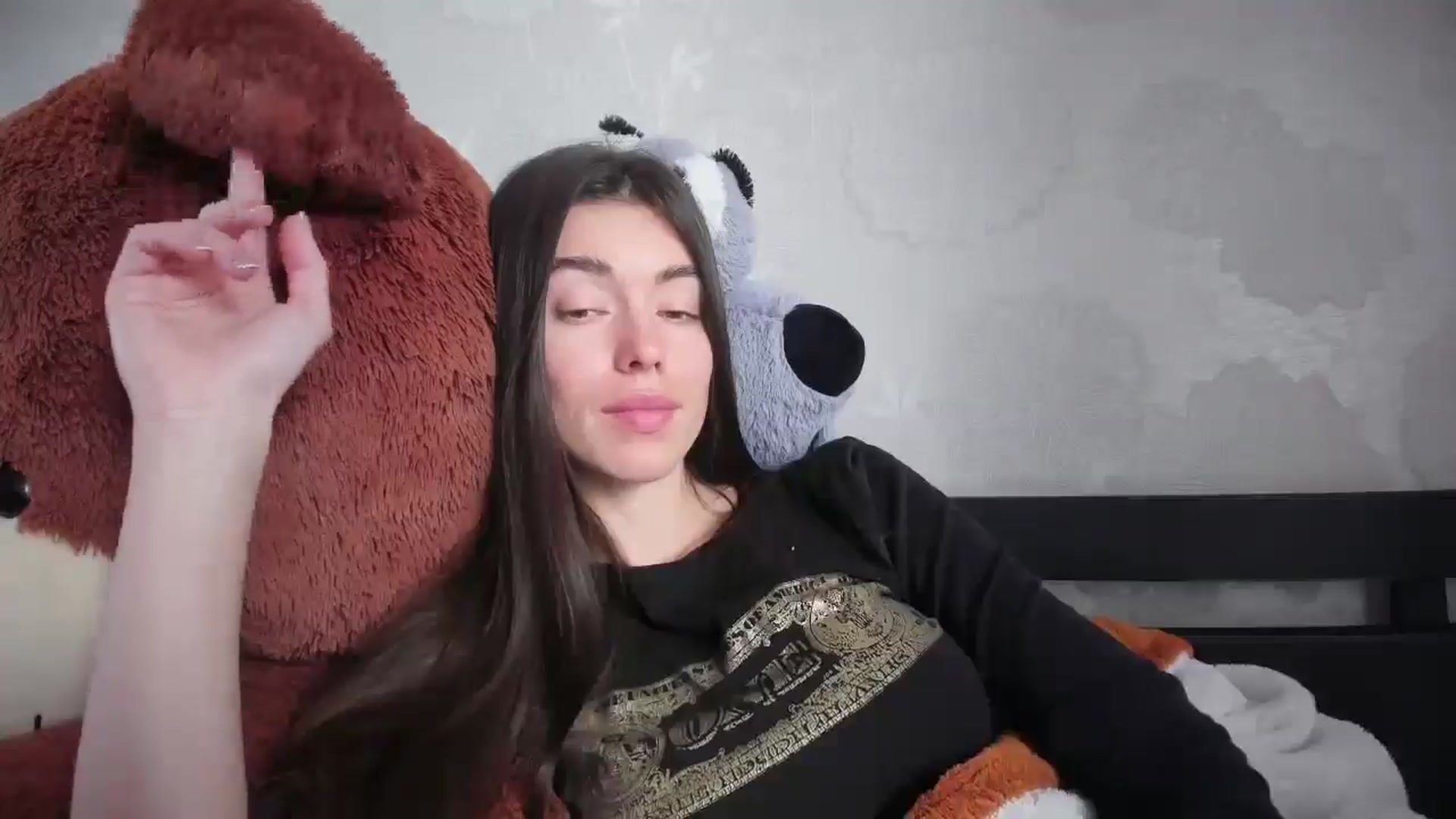 Gallery image thumbnail from laurensaenz's myfreecams stream on, 03/24/2026, 07:22 image 7 of 20