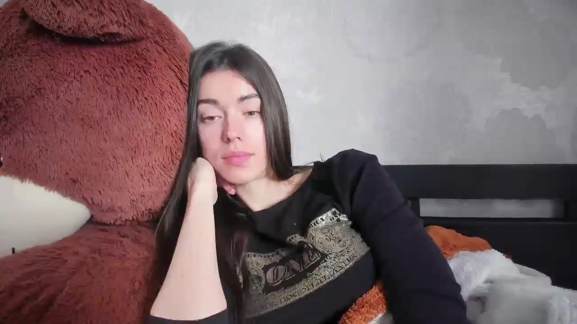 Gallery image thumbnail from laurensaenz's myfreecams stream on, 03/24/2026, 07:22 image 17 of 20