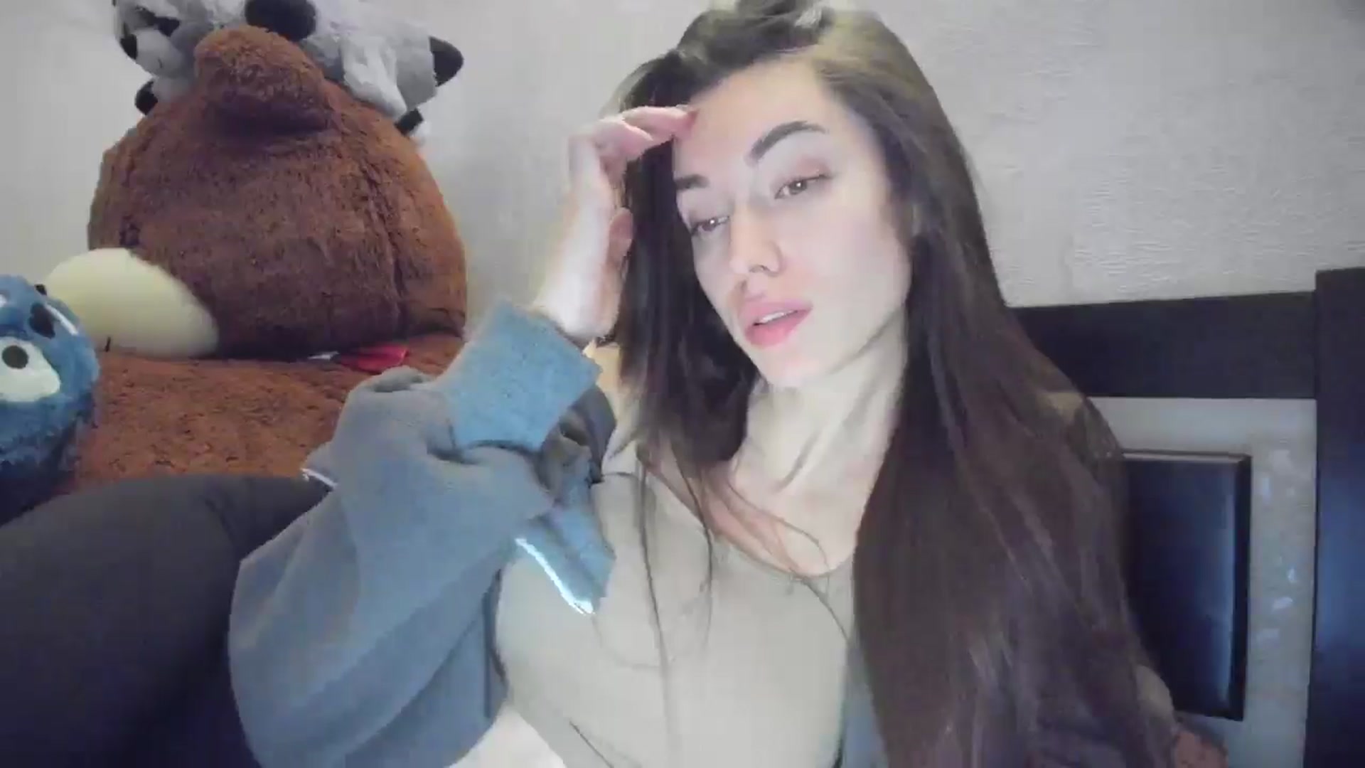 Gallery image thumbnail from laurensaenz's myfreecams stream on, 03/27/2026, 18:06 image 18 of 20