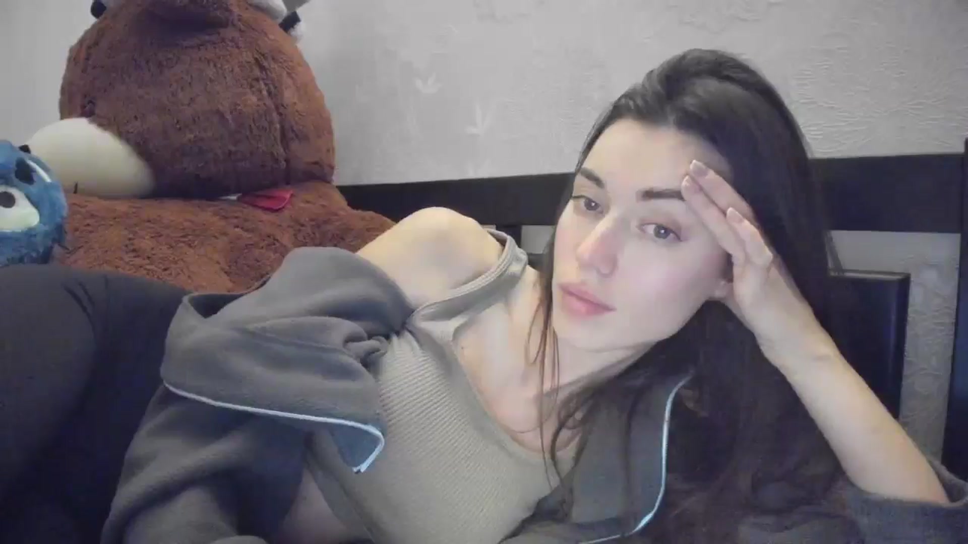 Gallery image thumbnail from laurensaenz's myfreecams stream on, 03/27/2026, 18:06 image 10 of 20
