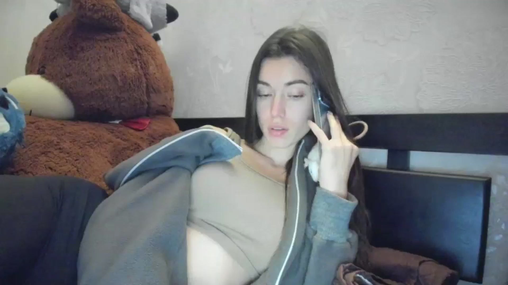 Gallery image thumbnail from laurensaenz's myfreecams stream on, 03/27/2026, 18:06 image 2 of 20