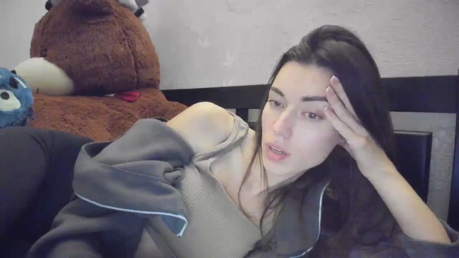 Gallery image thumbnail from laurensaenz's myfreecams stream on, 03/27/2026, 18:06 image 11 of 20