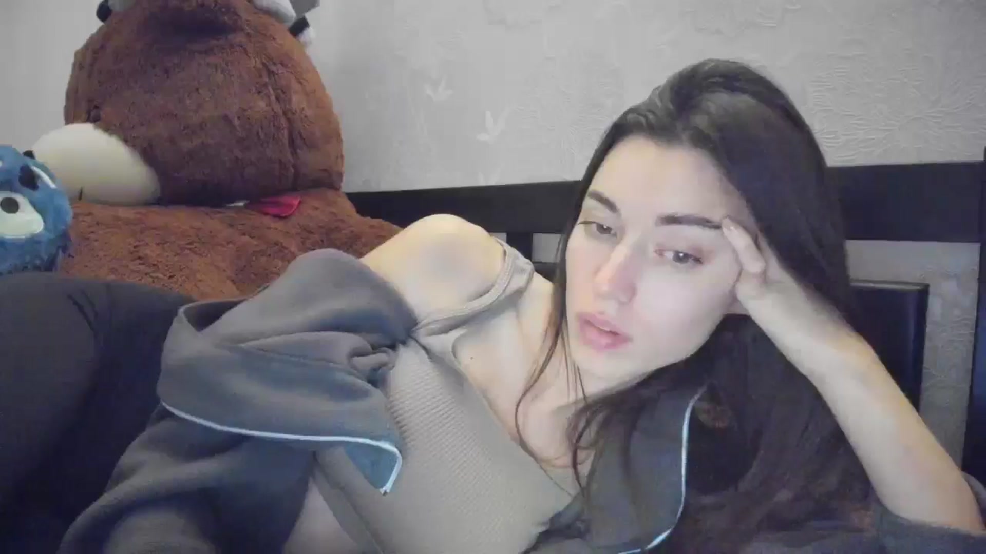 Gallery image thumbnail from laurensaenz's myfreecams stream on, 03/27/2026, 18:06 image 12 of 20