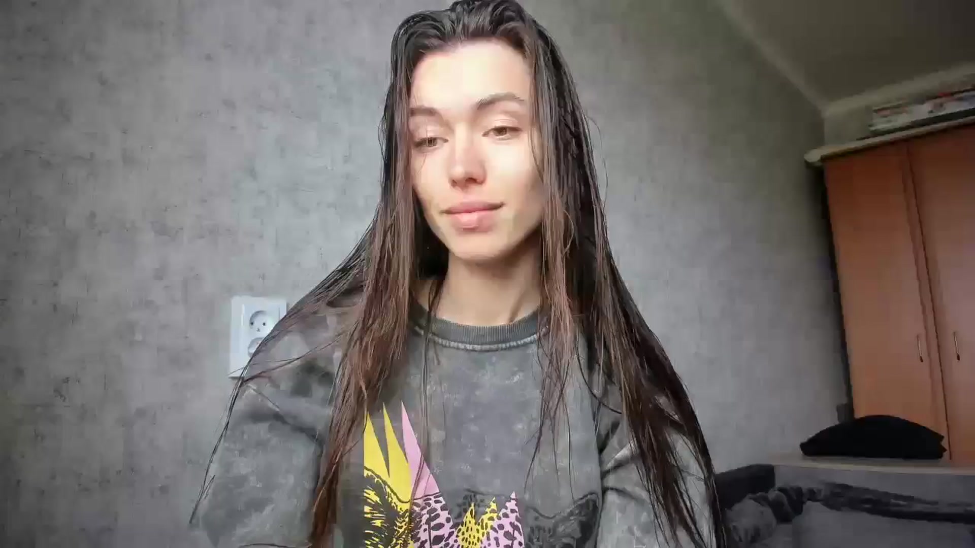 Gallery image thumbnail from laurensaenz's myfreecams stream on, 04/10/2026, 09:13 image 2 of 20