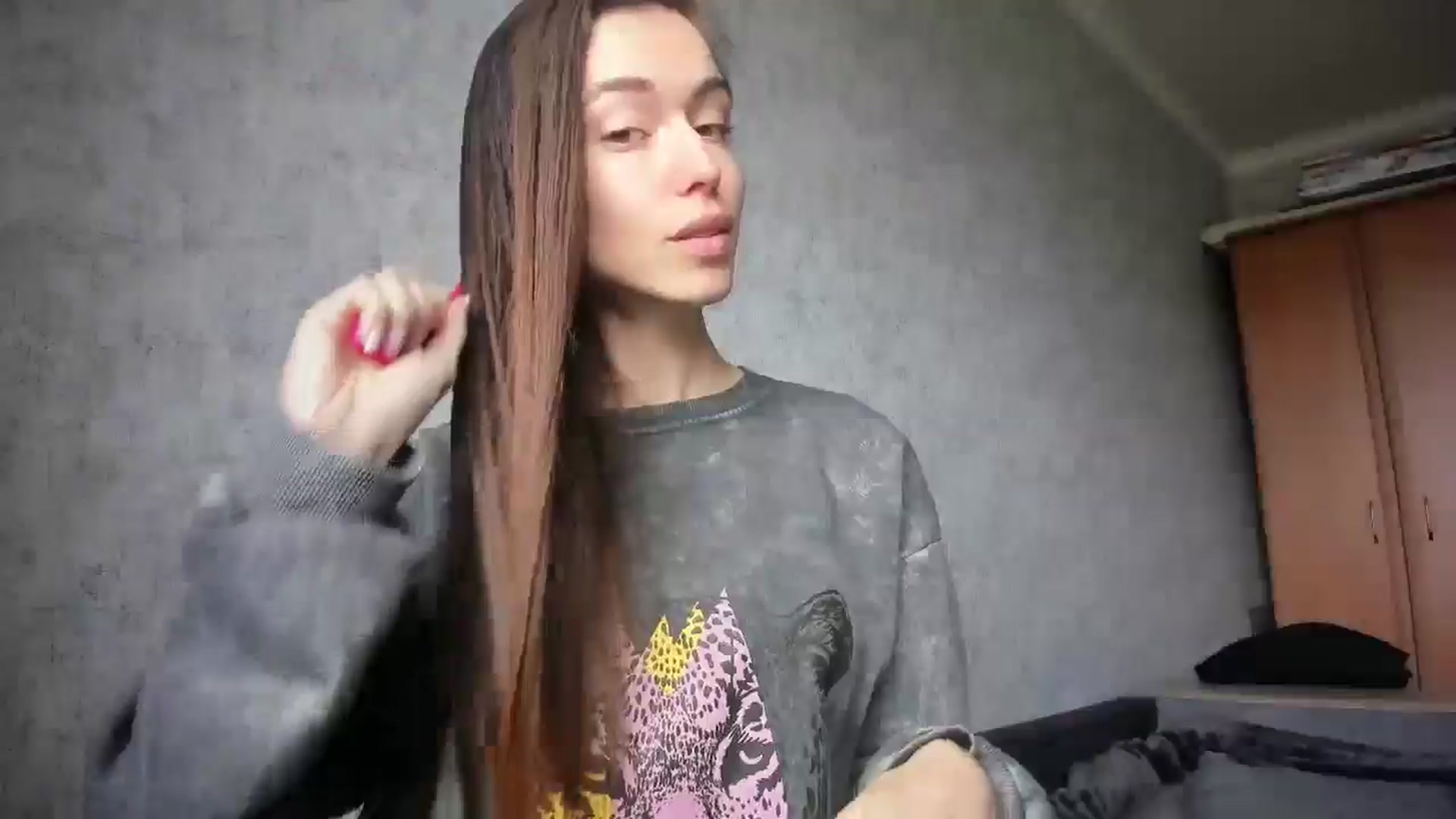 Gallery image thumbnail from laurensaenz's myfreecams stream on, 04/10/2026, 09:13 image 7 of 20