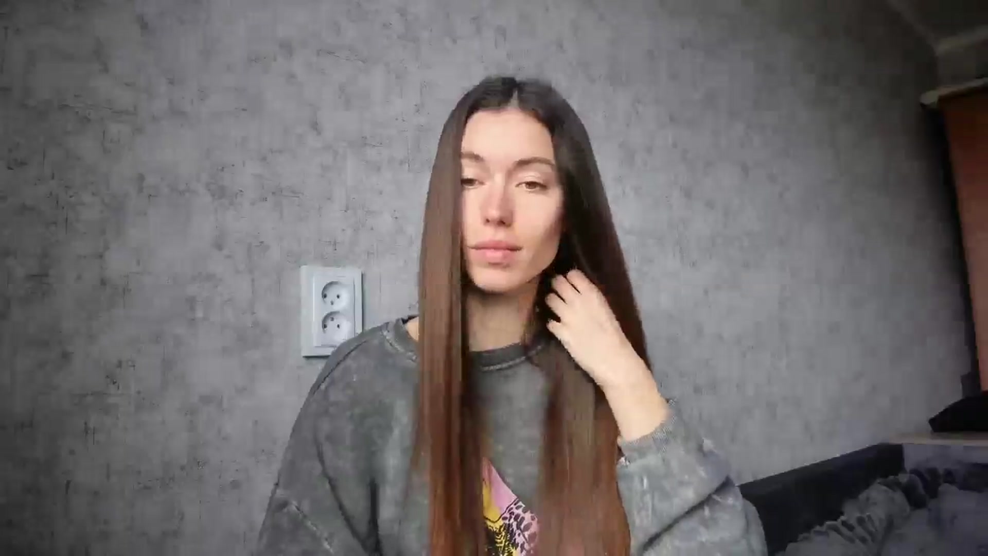 Gallery image thumbnail from laurensaenz's myfreecams stream on, 04/10/2026, 09:49 image 10 of 20