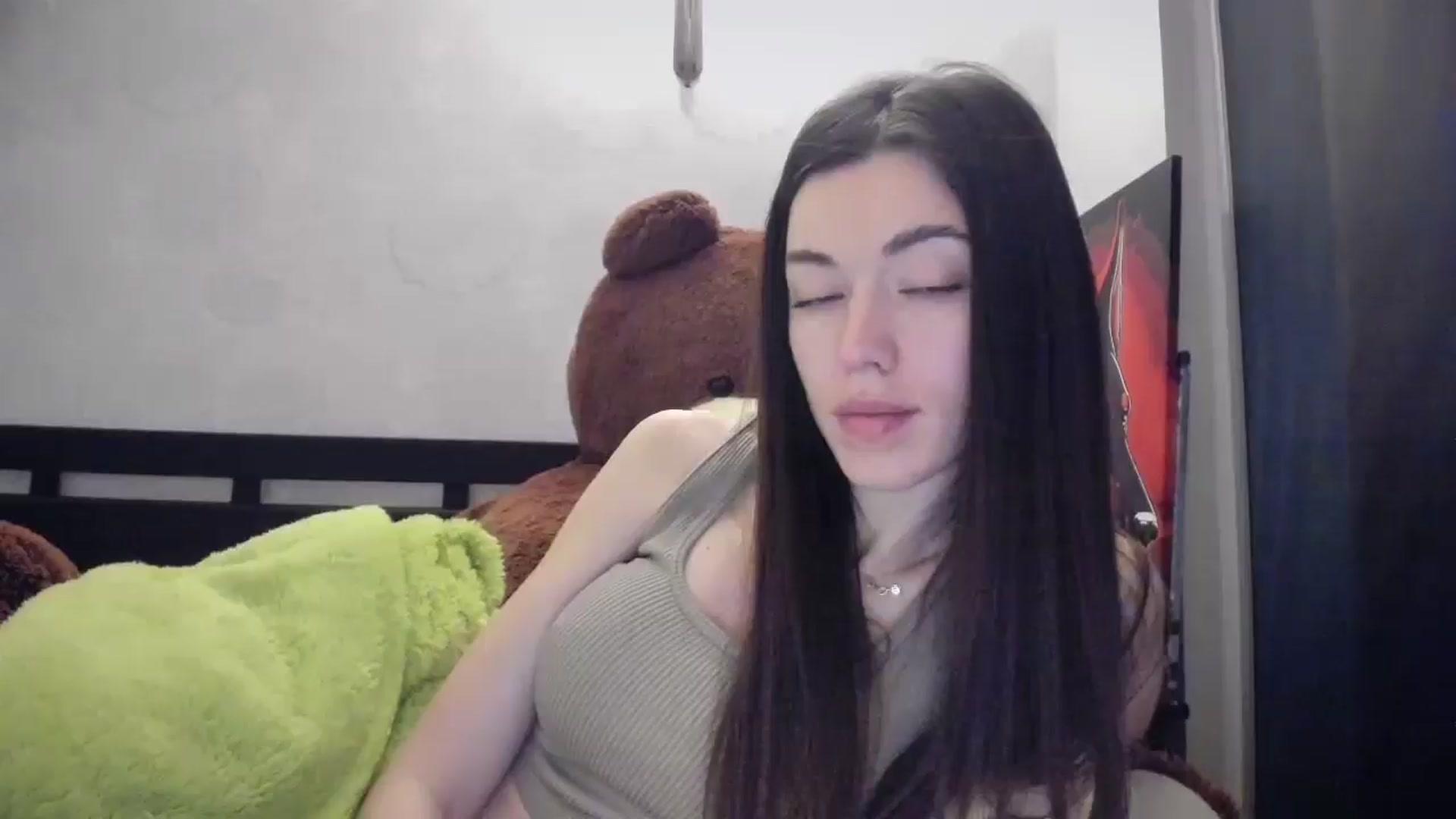 Gallery image thumbnail from laurensaenz's myfreecams stream on, 04/20/2026, 04:36 image 1 of 20