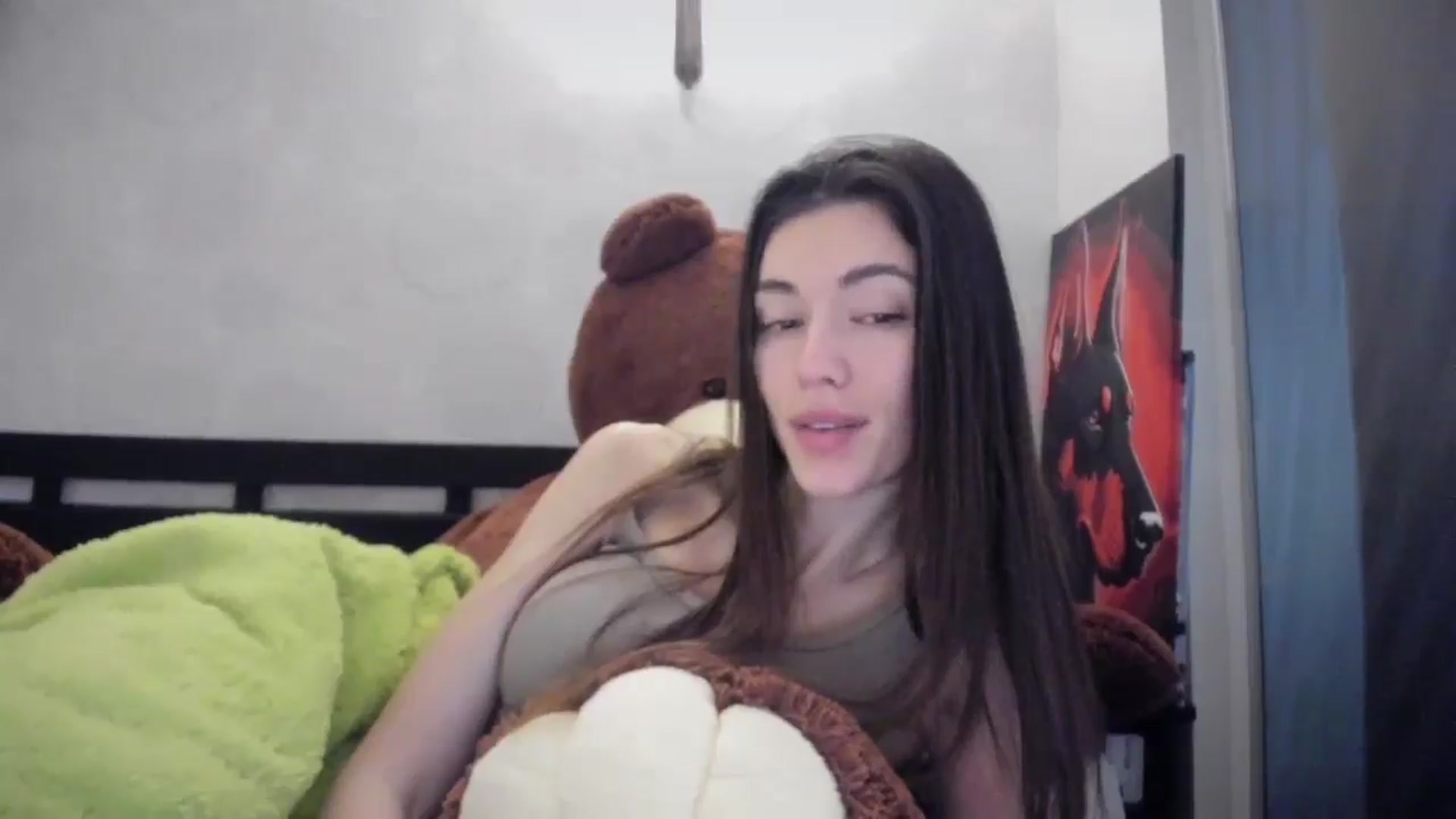 Gallery image thumbnail from laurensaenz's myfreecams stream on, 04/20/2026, 04:36 image 8 of 20