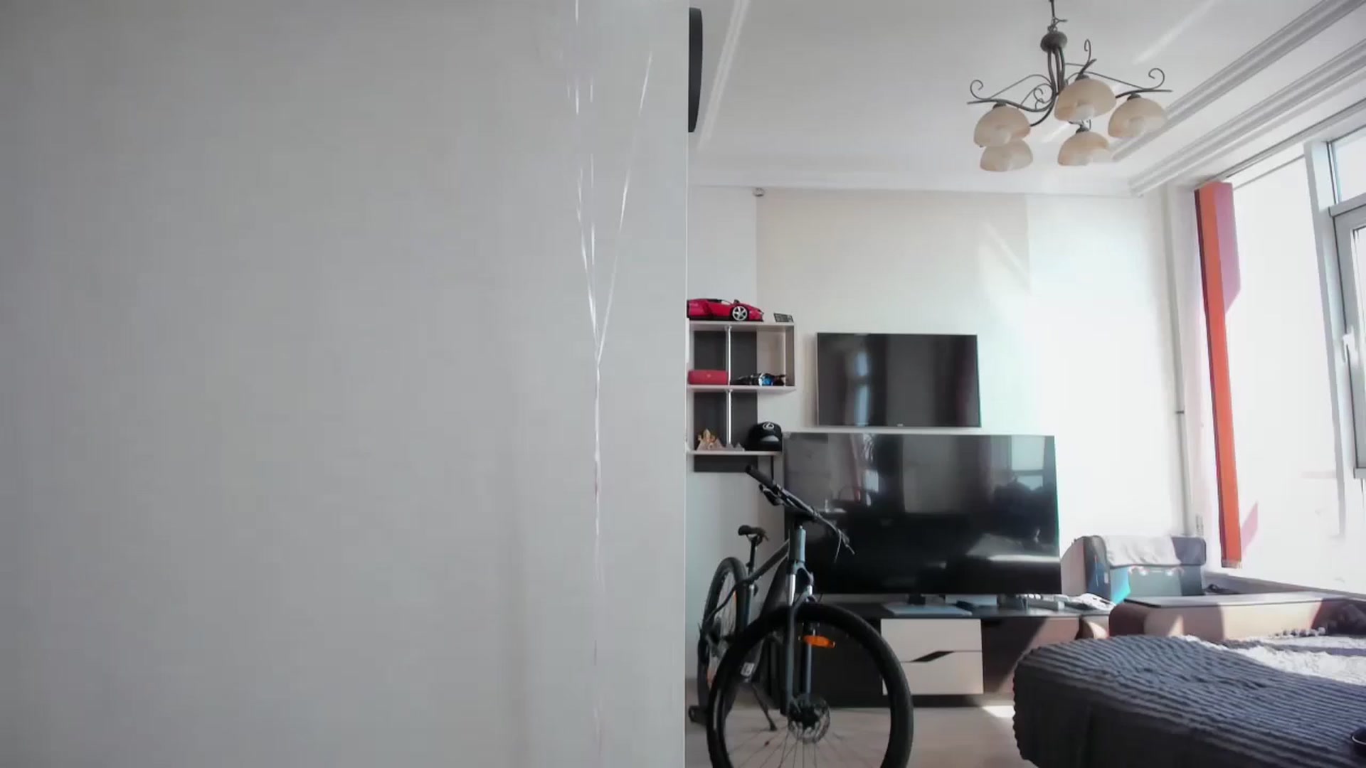 Gallery image thumbnail from laurensaenz's myfreecams stream on, 04/22/2026, 07:39 image 2 of 20