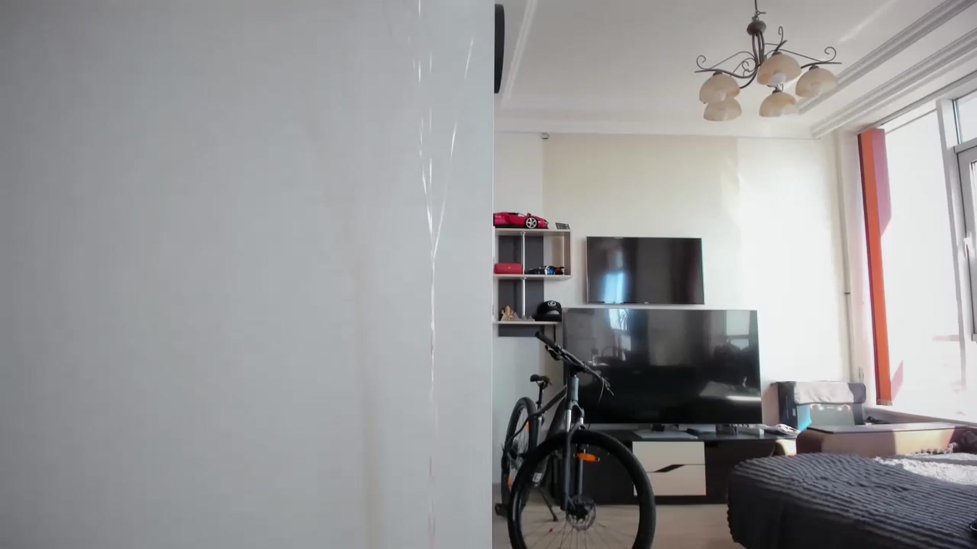 Gallery image thumbnail from laurensaenz's myfreecams stream on, 04/22/2026, 07:39 image 11 of 20