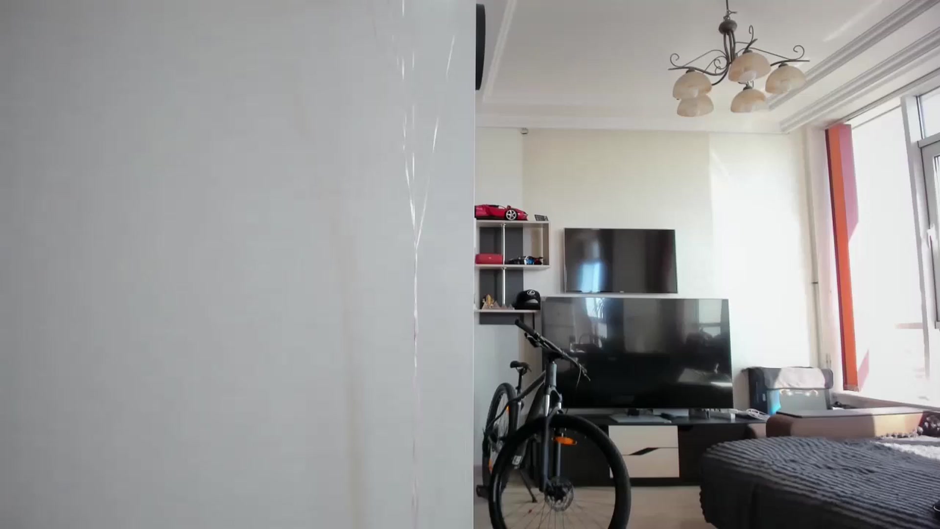 Gallery image thumbnail from laurensaenz's myfreecams stream on, 04/22/2026, 07:39 image 18 of 20