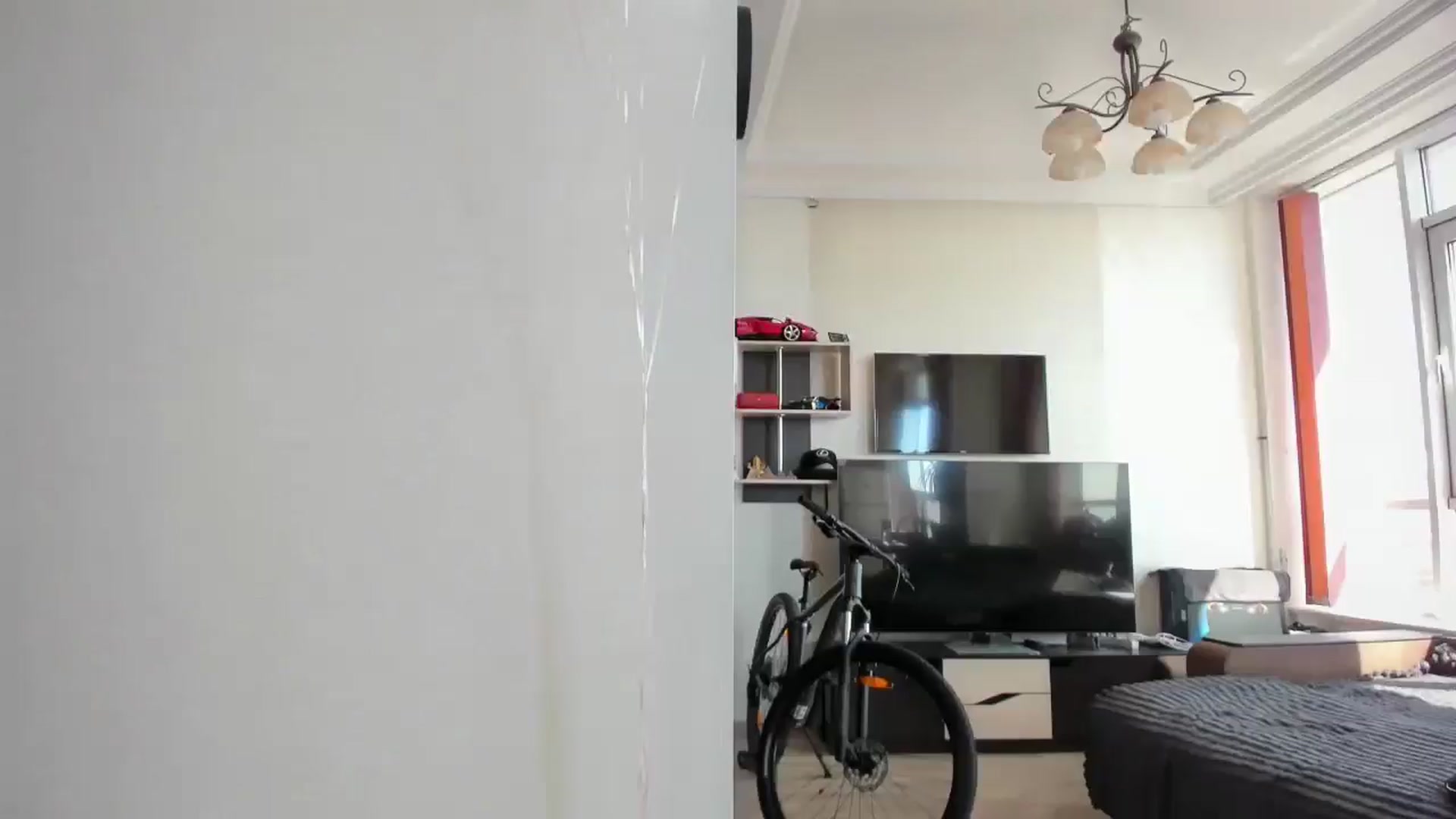 Gallery image thumbnail from laurensaenz's myfreecams stream on, 04/22/2026, 07:39 image 20 of 20