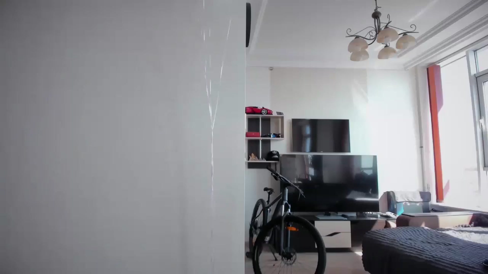 Gallery image thumbnail from laurensaenz's myfreecams stream on, 04/22/2026, 07:39 image 4 of 20