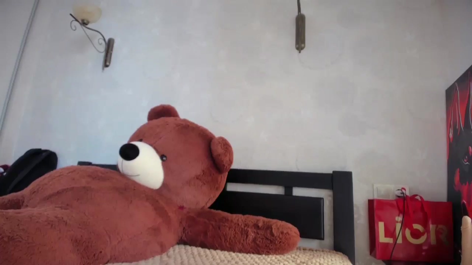 Gallery image thumbnail from laurensaenz's myfreecams stream on, 05/04/2026, 05:19 image 17 of 20