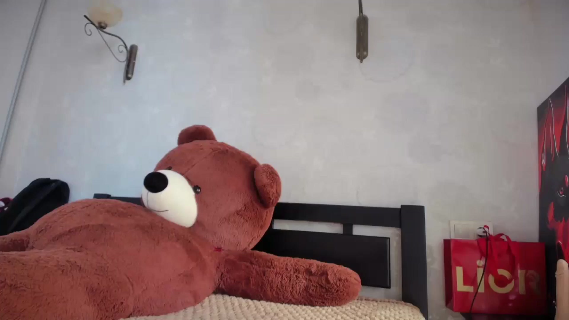 Gallery image thumbnail from laurensaenz's myfreecams stream on, 05/04/2026, 05:19 image 3 of 20