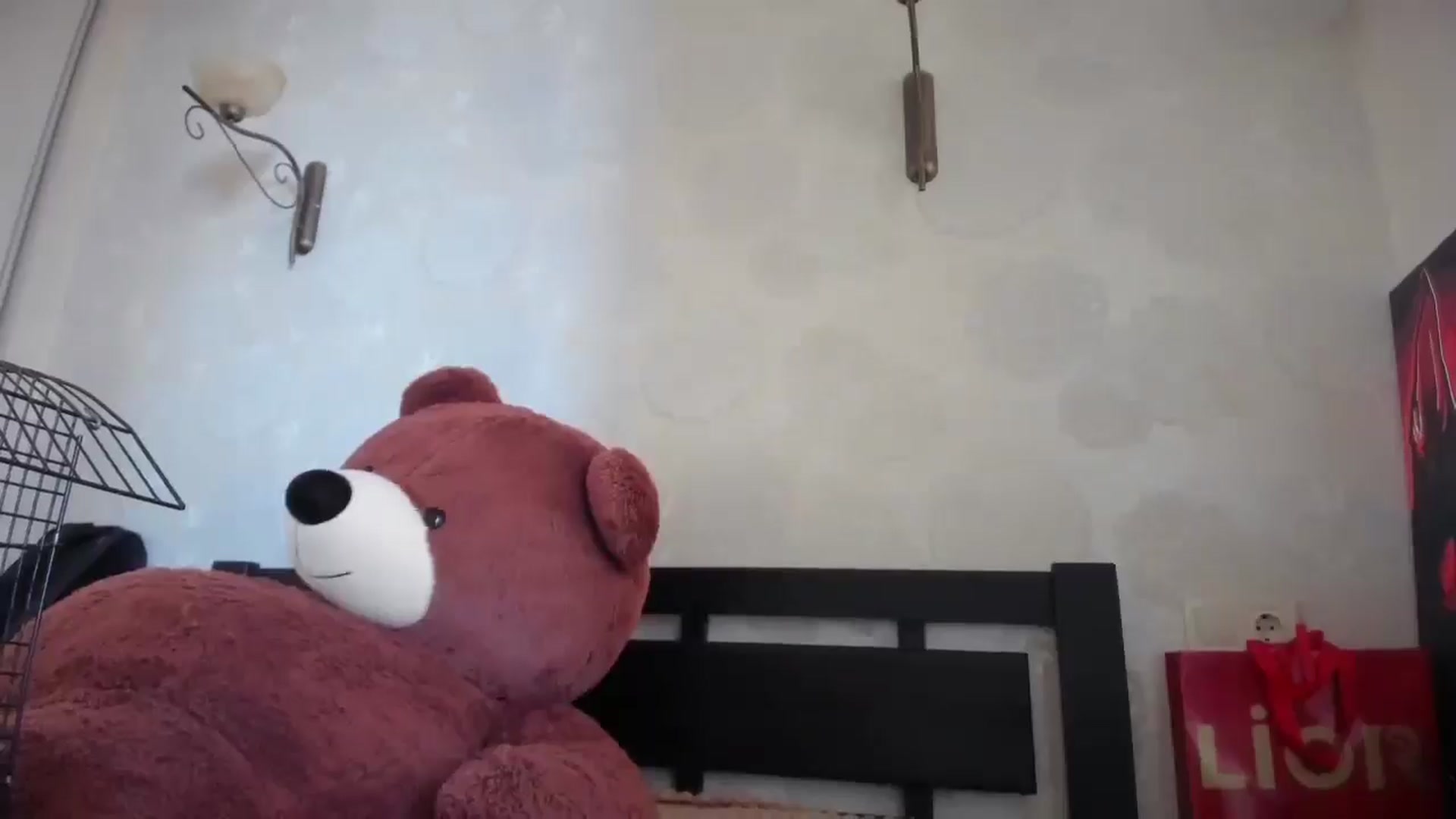Gallery image thumbnail from laurensaenz's myfreecams stream on, 05/05/2026, 14:16 image 11 of 20