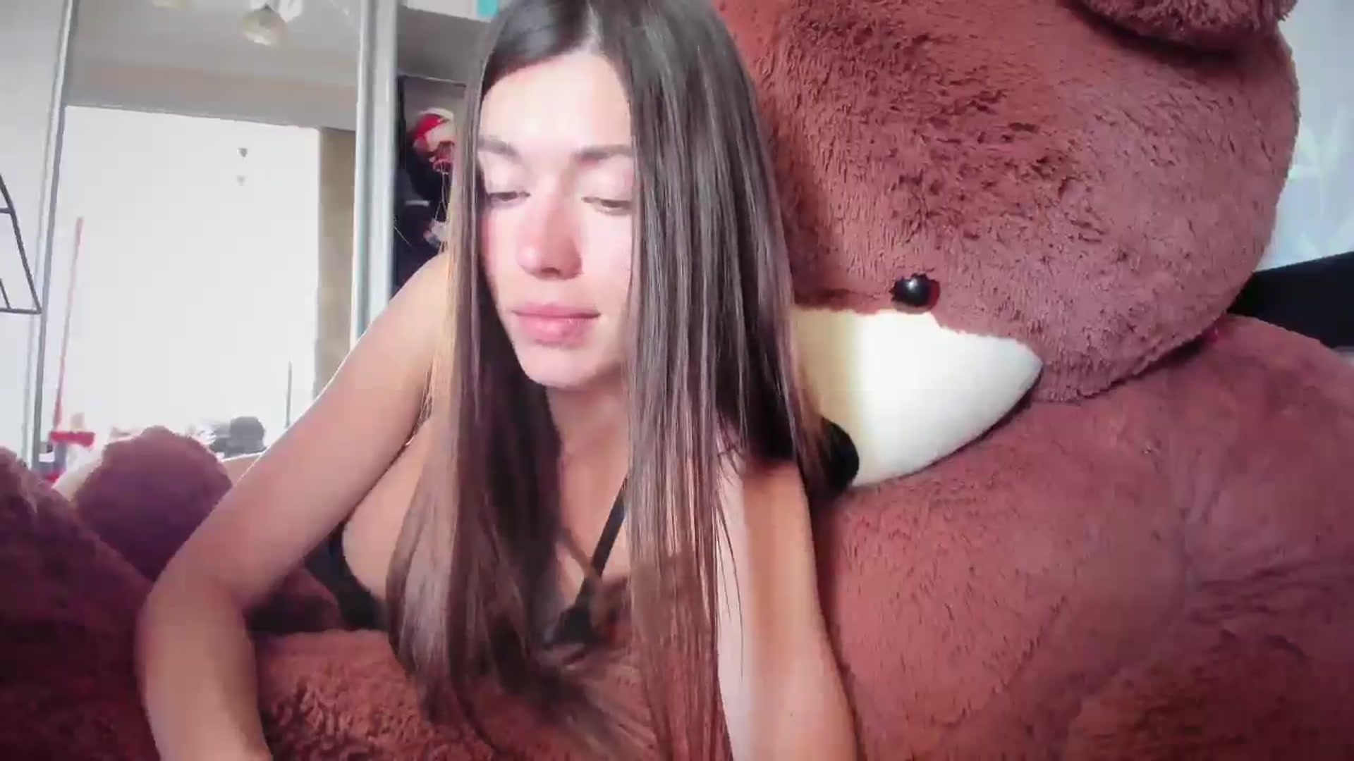 Gallery image thumbnail from laurensaenz's myfreecams stream on, 05/06/2026, 08:17 image 11 of 20