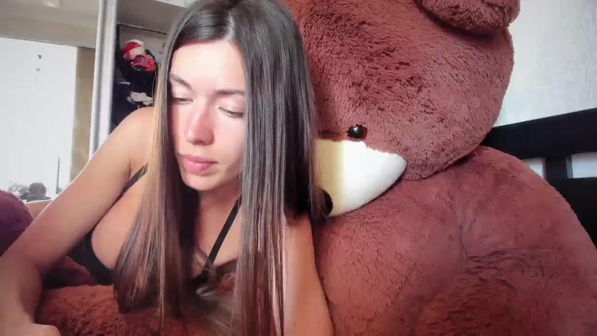 Gallery image thumbnail from laurensaenz's myfreecams stream on, 05/06/2026, 08:17 image 4 of 20