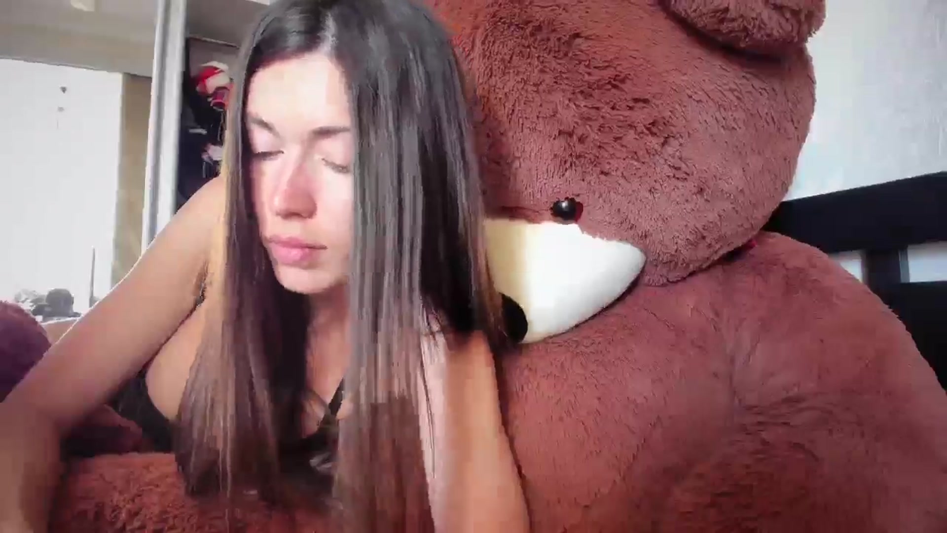 Gallery image thumbnail from laurensaenz's myfreecams stream on, 05/06/2026, 08:17 image 6 of 20