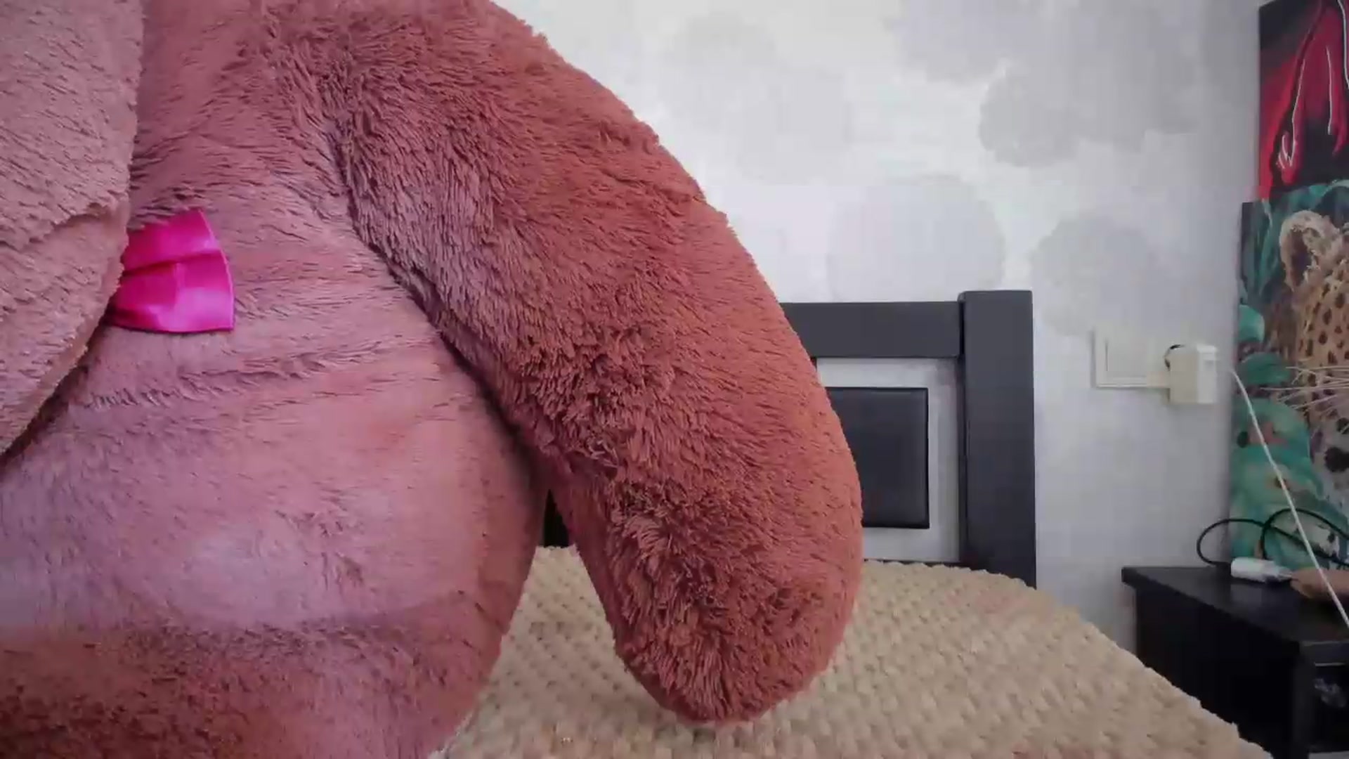 Gallery image thumbnail from laurensaenz's myfreecams stream on, 05/11/2026, 07:51 image 10 of 20