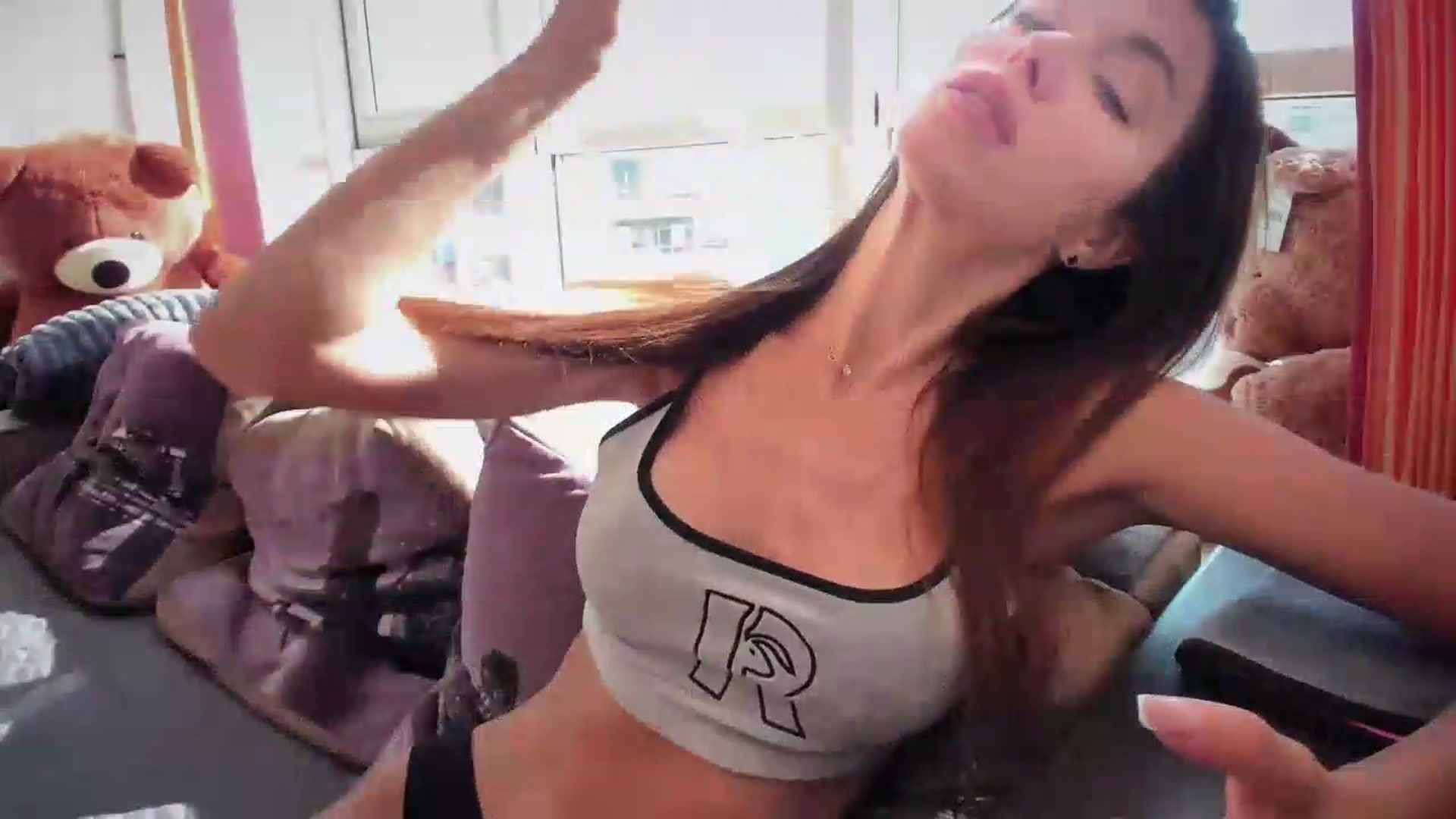 Gallery image thumbnail from laurensaenz's myfreecams stream on, 05/29/2026, 06:11 image 6 of 20