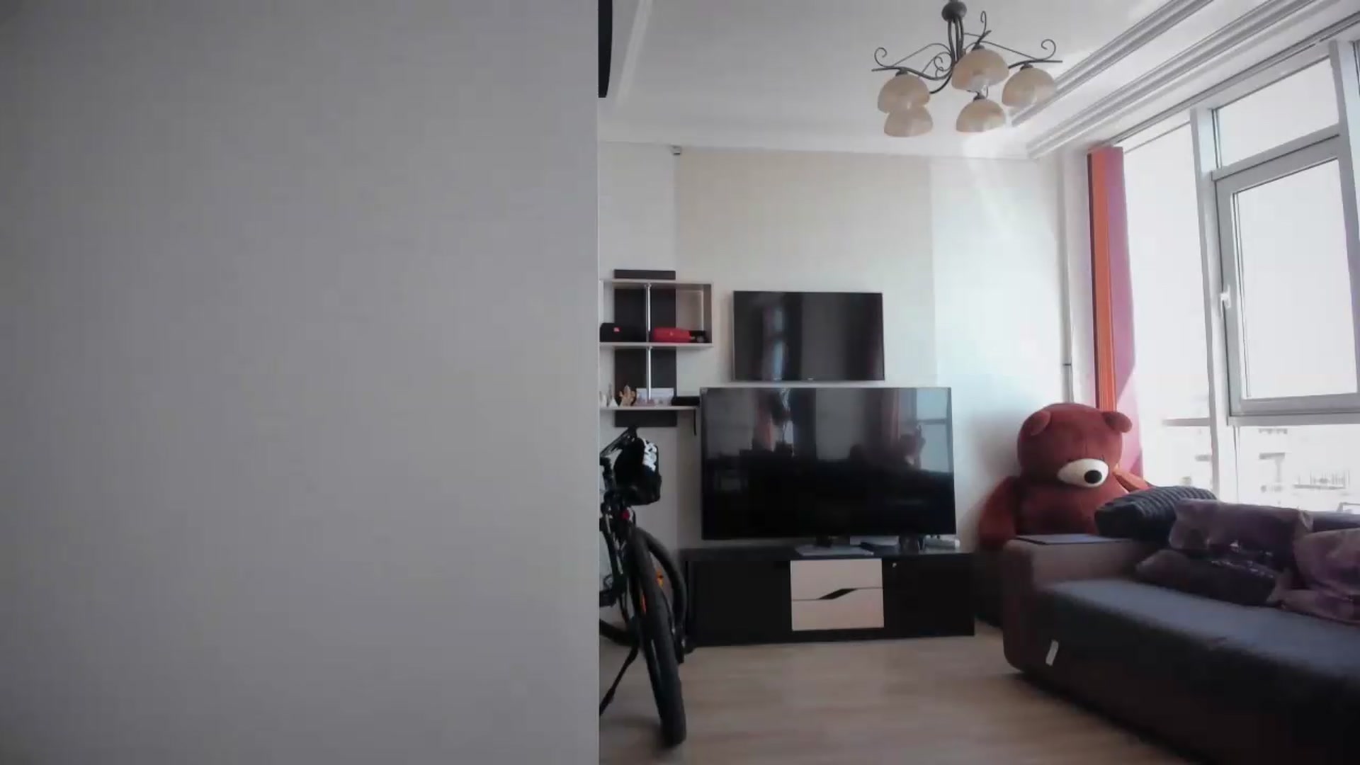 Gallery image thumbnail from laurensaenz's myfreecams stream on, 05/29/2026, 09:09 image 2 of 20