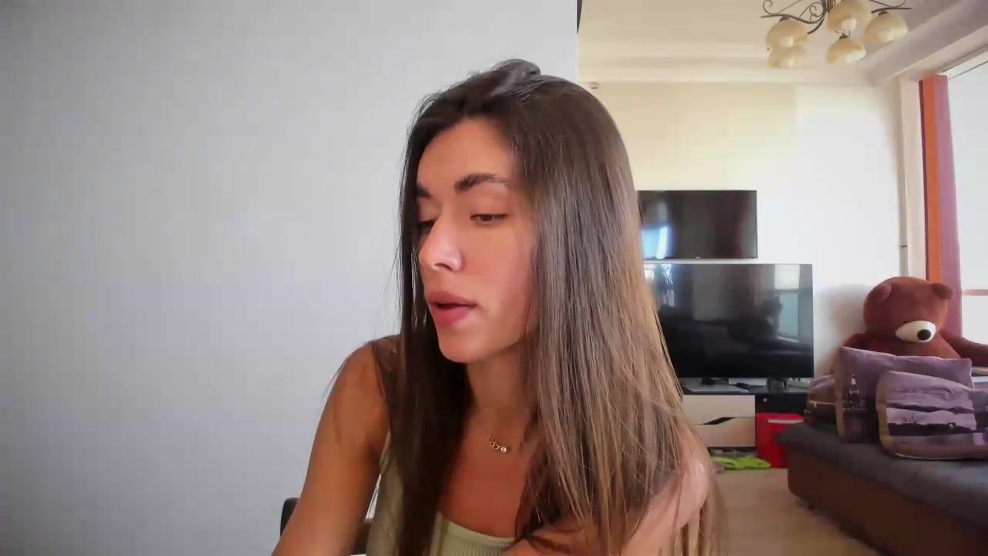 Gallery image thumbnail from laurensaenz's myfreecams stream on, 06/01/2026, 14:50 image 18 of 20
