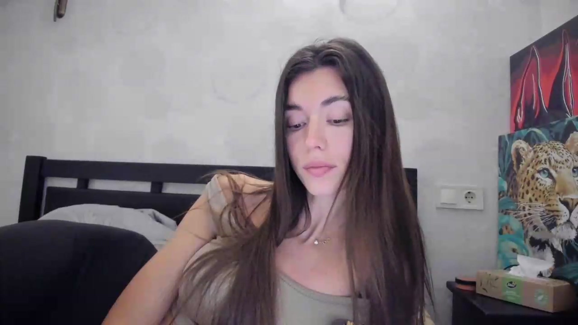Gallery image thumbnail from laurensaenz's myfreecams stream on, 06/02/2026, 17:03 image 4 of 20