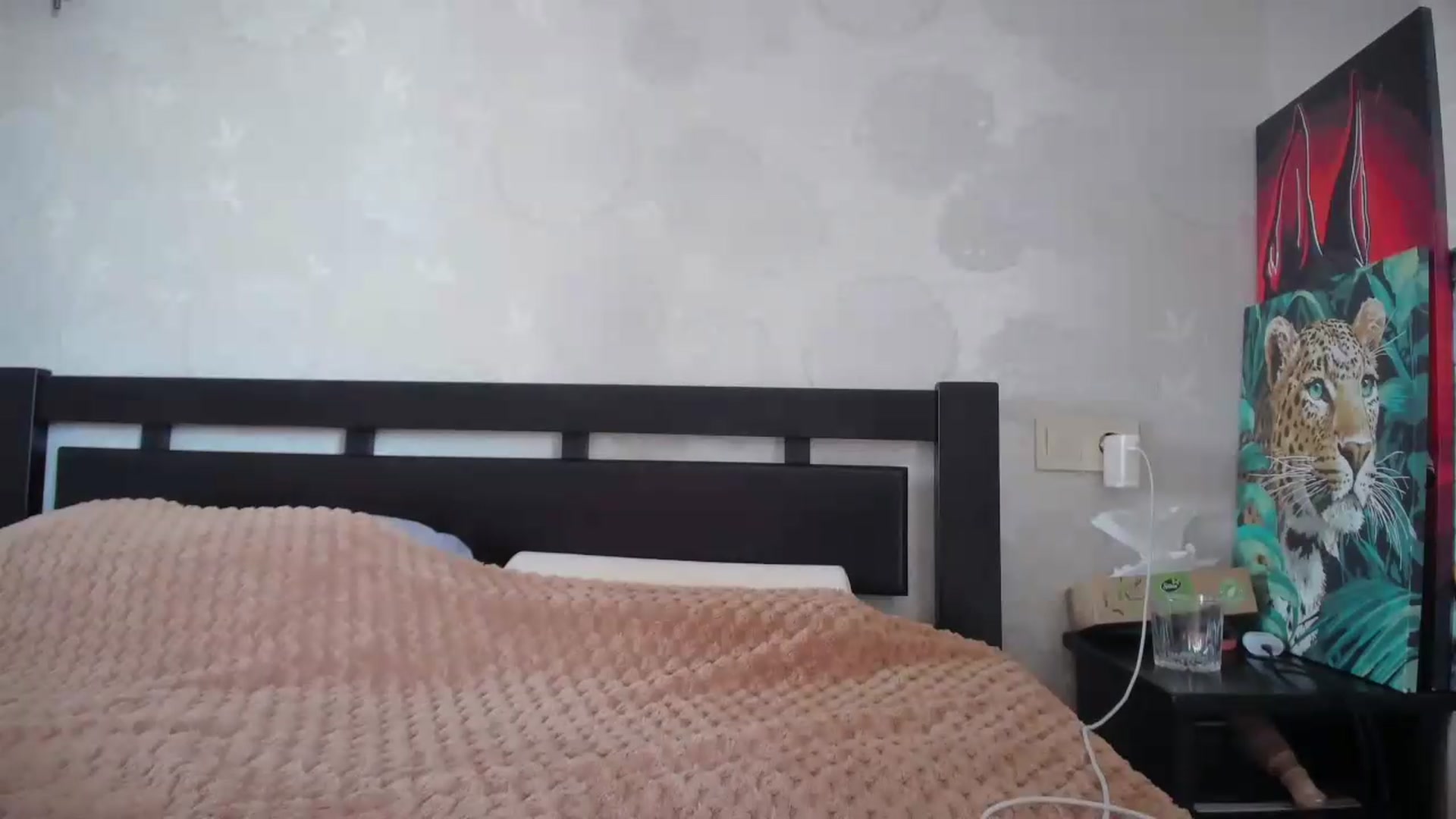 Gallery image thumbnail from laurensaenz's myfreecams stream on, 06/05/2026, 06:48 image 12 of 20