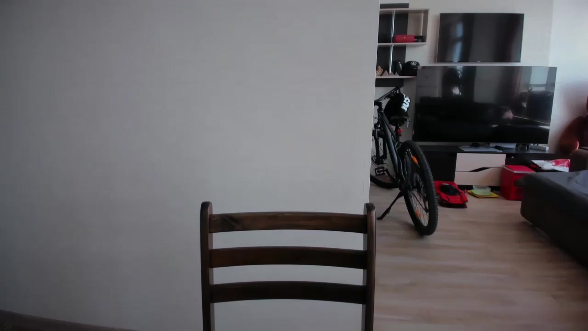 Gallery image thumbnail from laurensaenz's myfreecams stream on, 06/05/2026, 07:43 image 16 of 20
