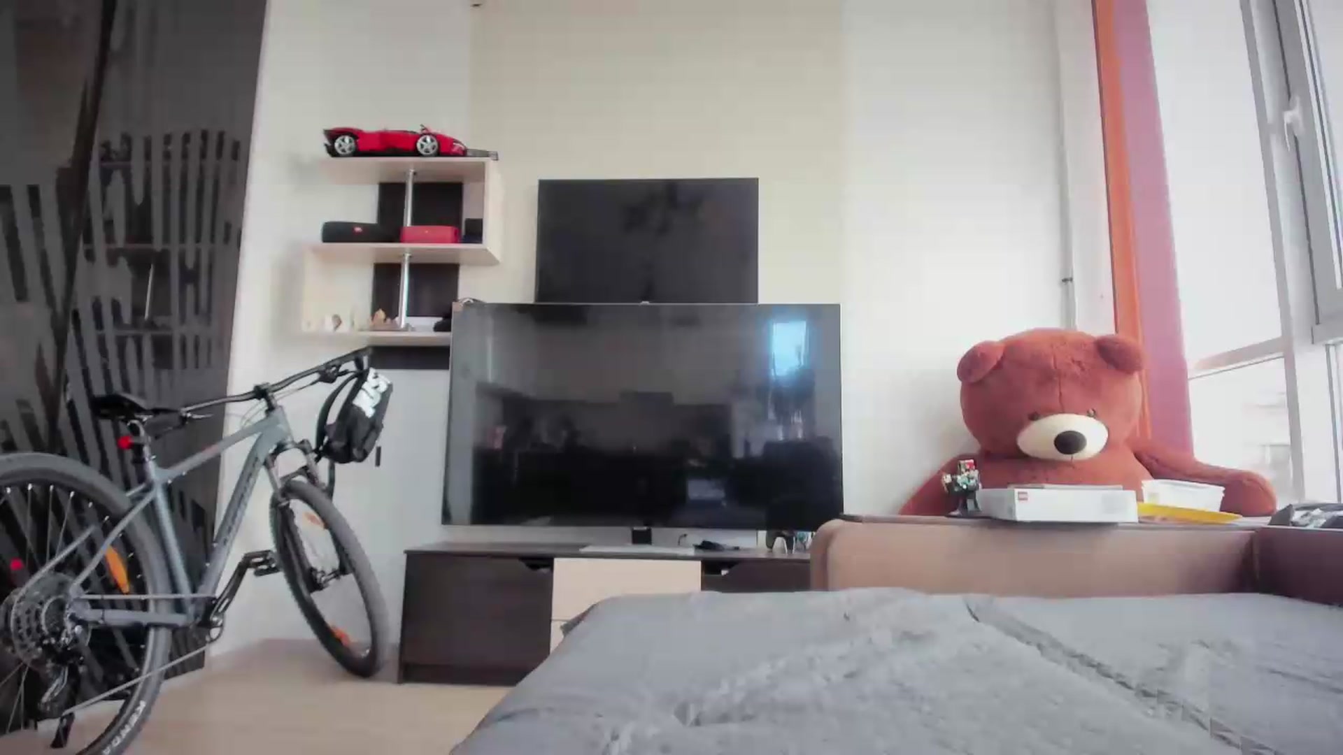 Gallery image thumbnail from laurensaenz's myfreecams stream on, 06/09/2026, 06:55 image 14 of 20