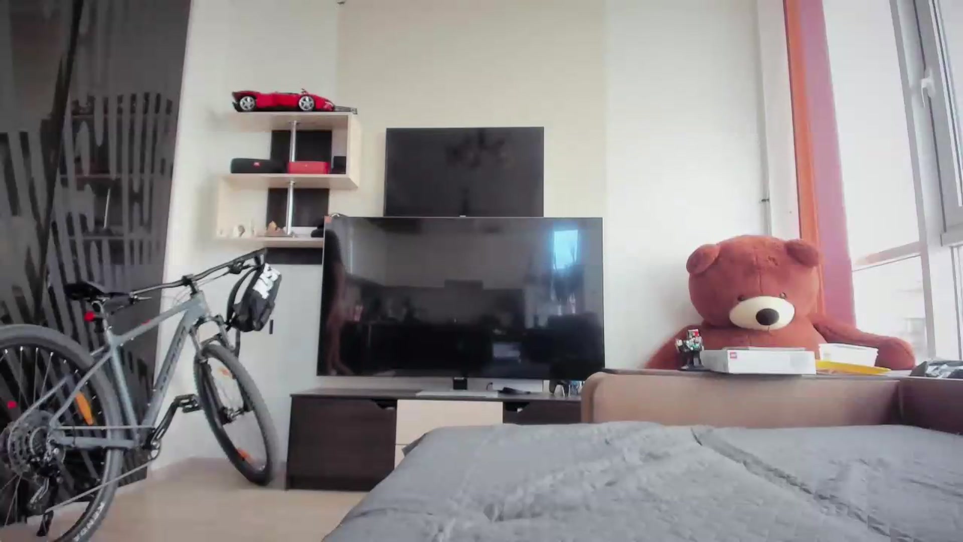 Gallery image thumbnail from laurensaenz's myfreecams stream on, 06/09/2026, 06:55 image 13 of 20