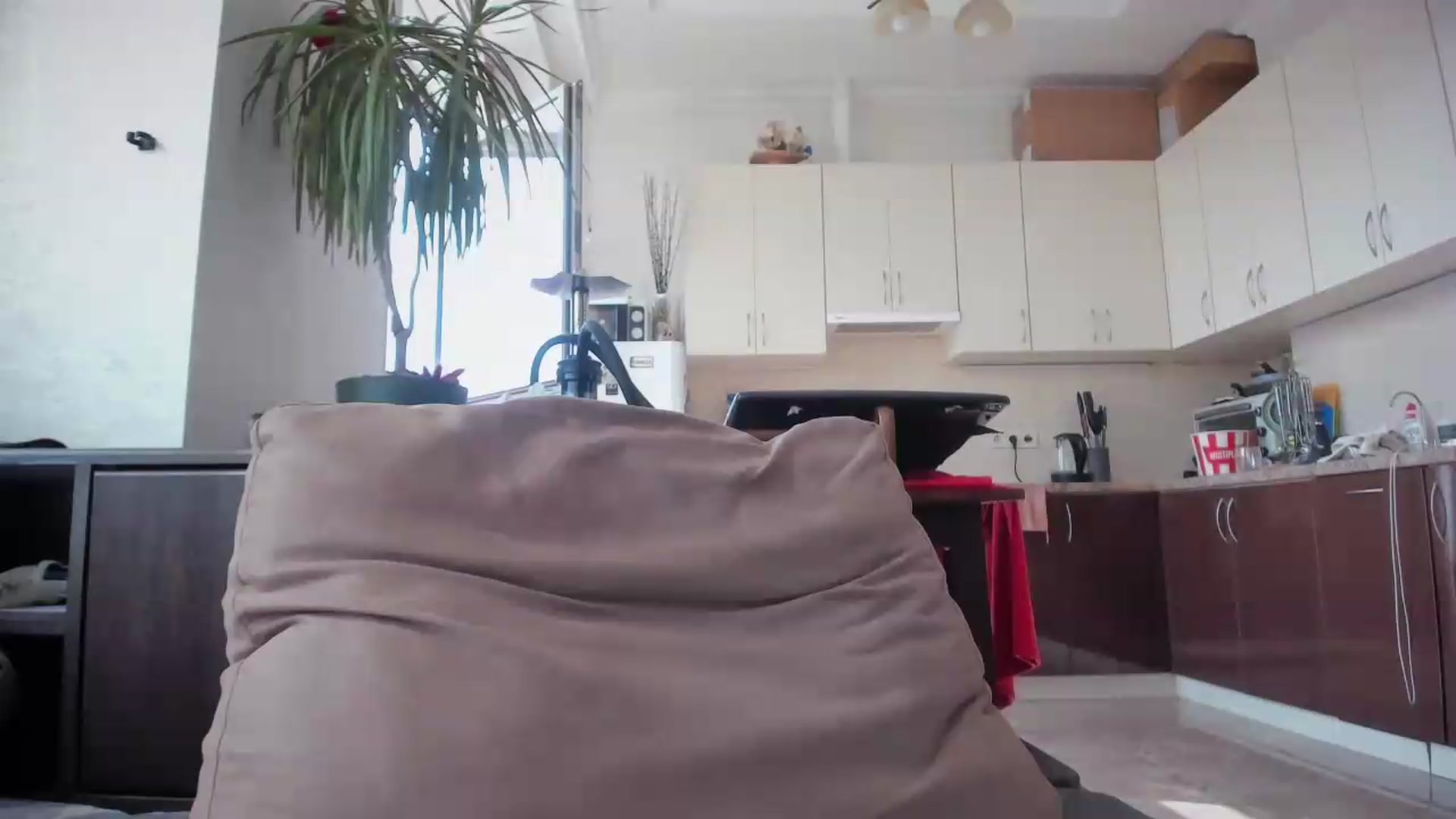 Gallery image thumbnail from laurensaenz's myfreecams stream on, 06/10/2026, 07:34 image 9 of 20