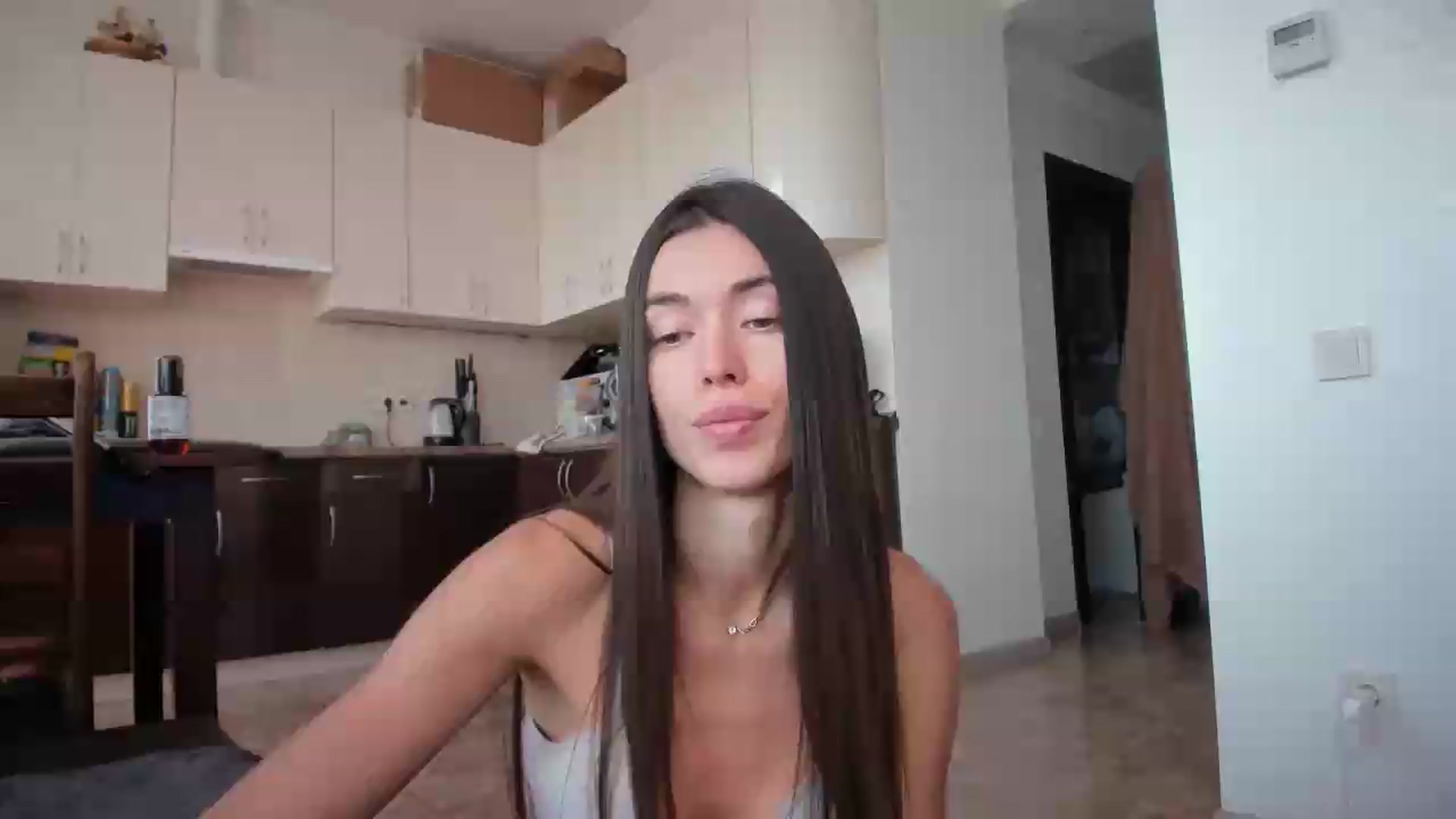 Gallery image thumbnail from laurensaenz's myfreecams stream on, 06/12/2026, 07:43 image 16 of 20
