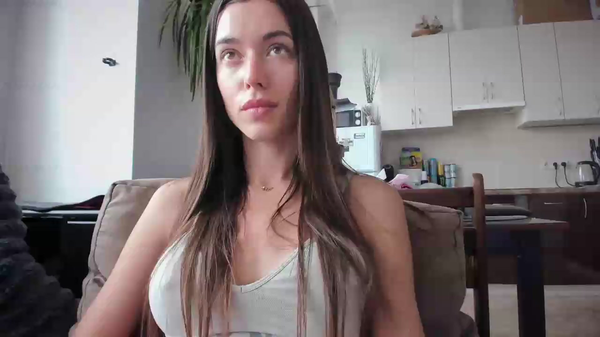 Gallery image thumbnail from laurensaenz's myfreecams stream on, 06/15/2026, 08:49 image 1 of 20