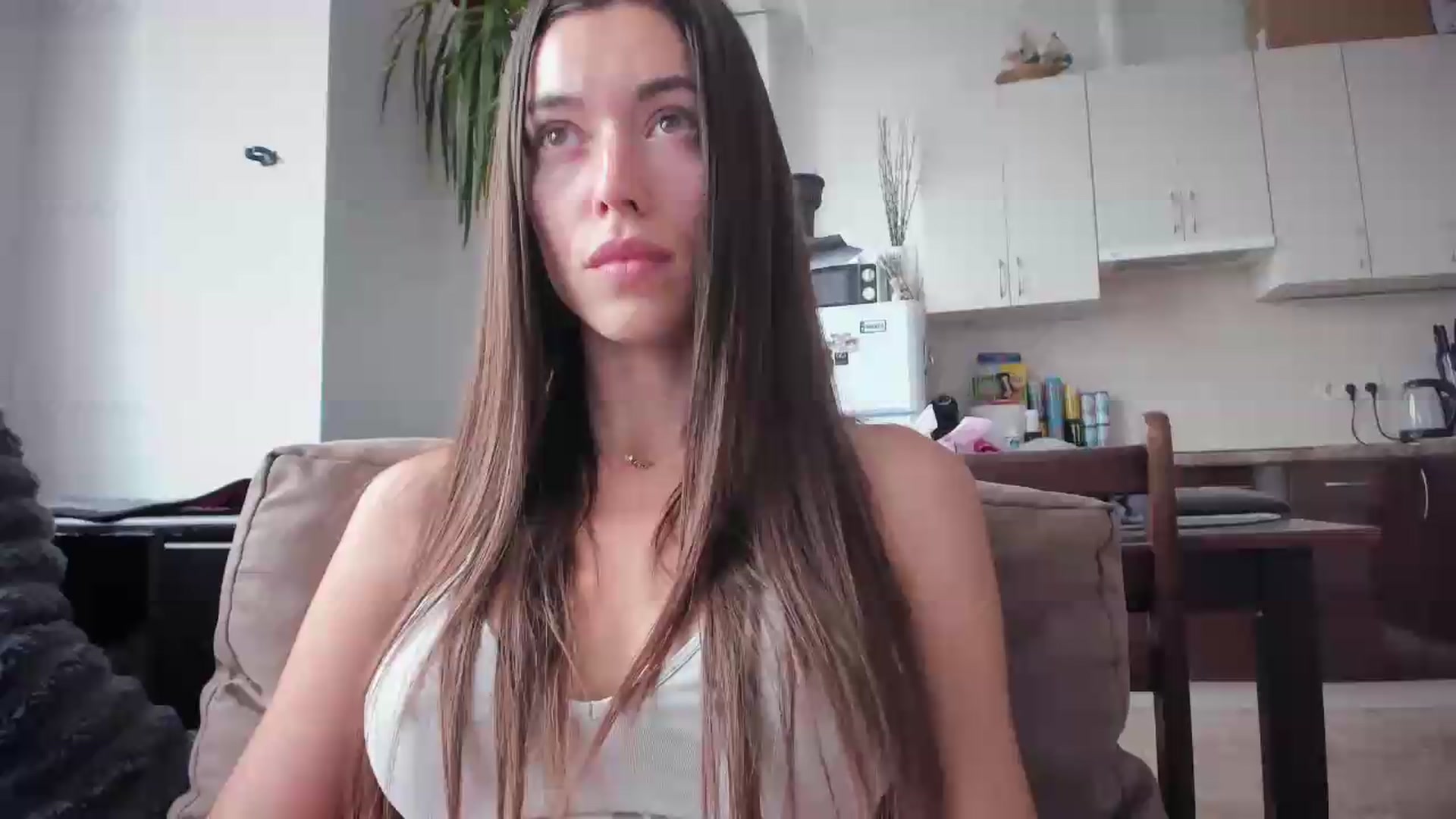 Gallery image thumbnail from laurensaenz's myfreecams stream on, 06/15/2026, 08:49 image 4 of 20