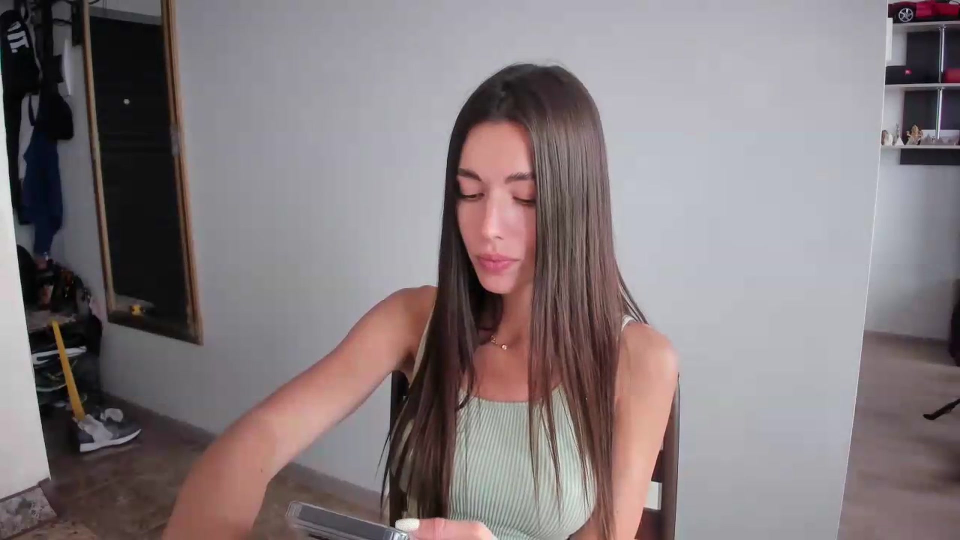 Gallery image thumbnail from laurensaenz's myfreecams stream on, 06/16/2026, 13:04 image 6 of 20