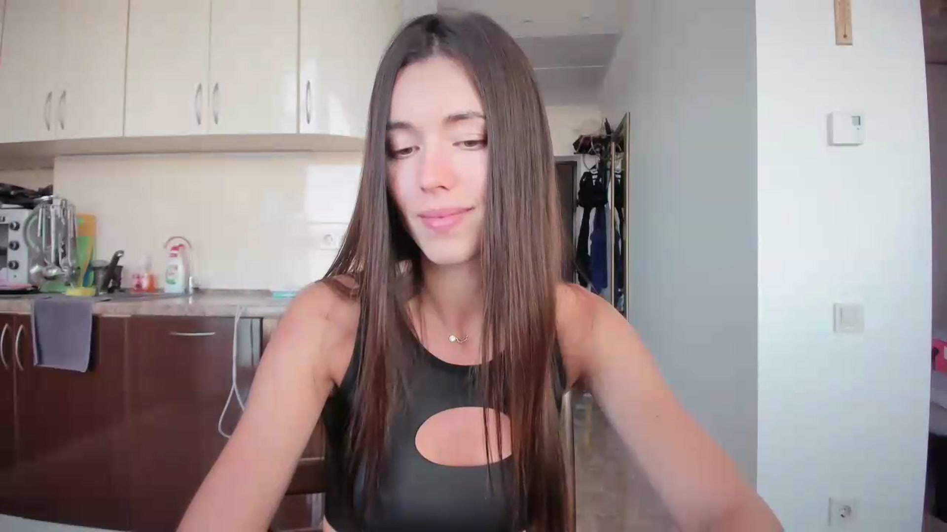 Gallery image thumbnail from laurensaenz's myfreecams stream on, 06/24/2026, 13:45 image 15 of 20