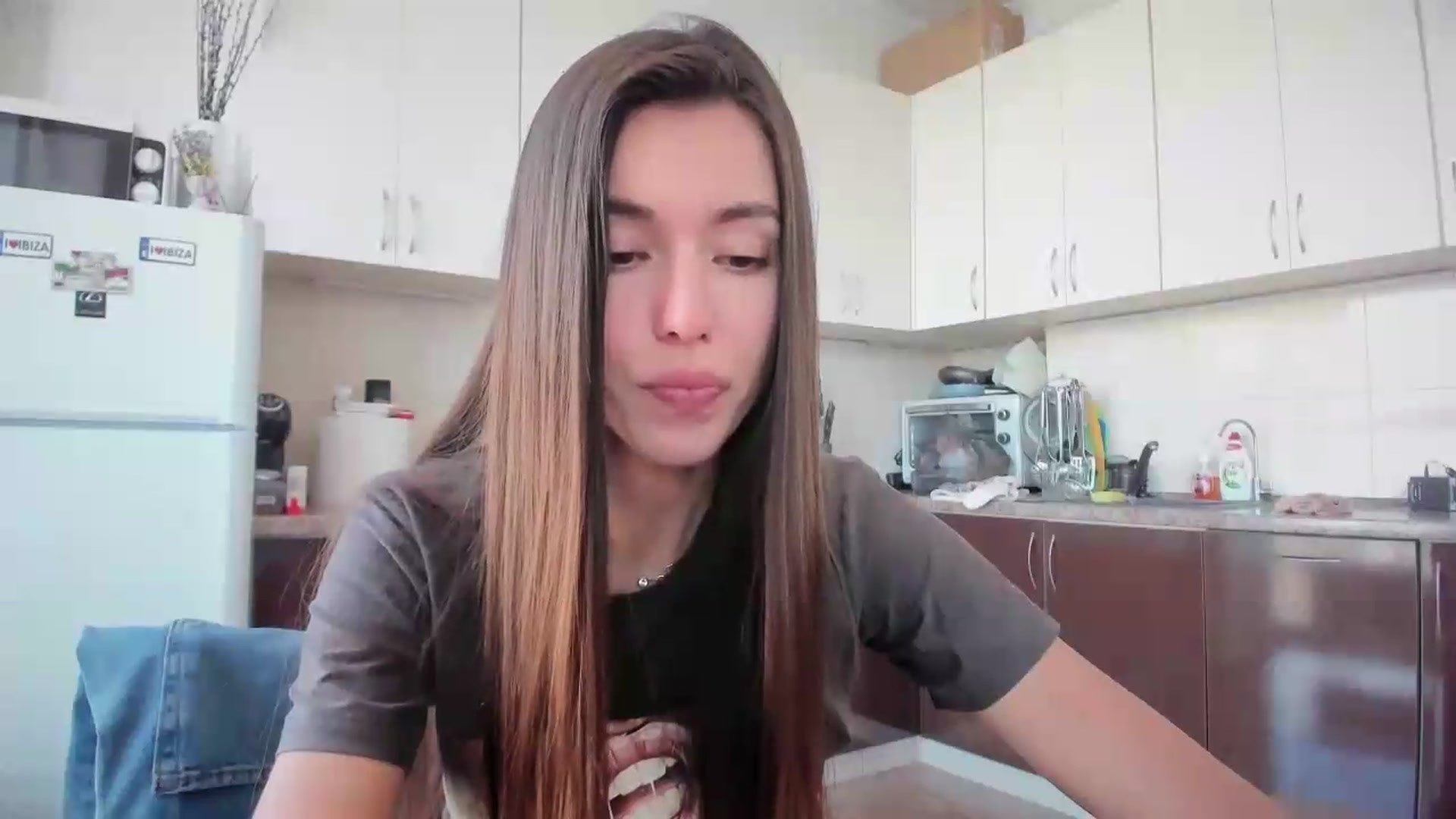 Gallery image thumbnail from laurensaenz's myfreecams stream on, 06/27/2026, 11:54 image 10 of 20