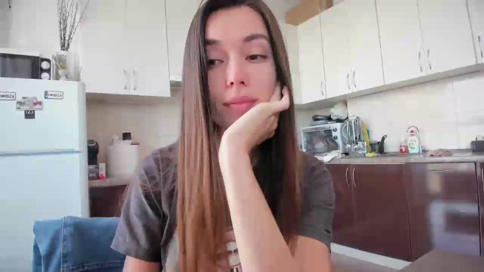 Gallery image thumbnail from laurensaenz's myfreecams stream on, 06/27/2026, 11:54 image 4 of 20