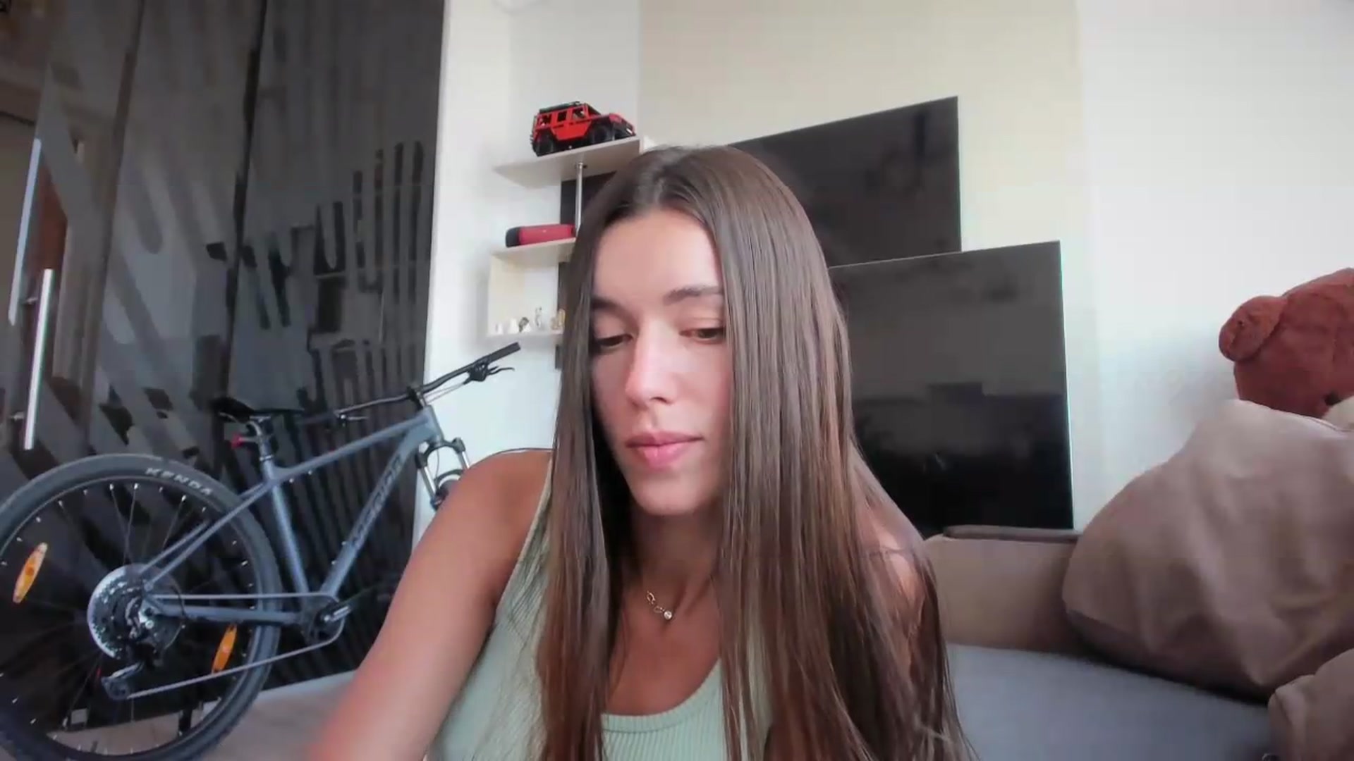 Gallery image thumbnail from laurensaenz's myfreecams stream on, 07/03/2026, 10:37 image 19 of 20