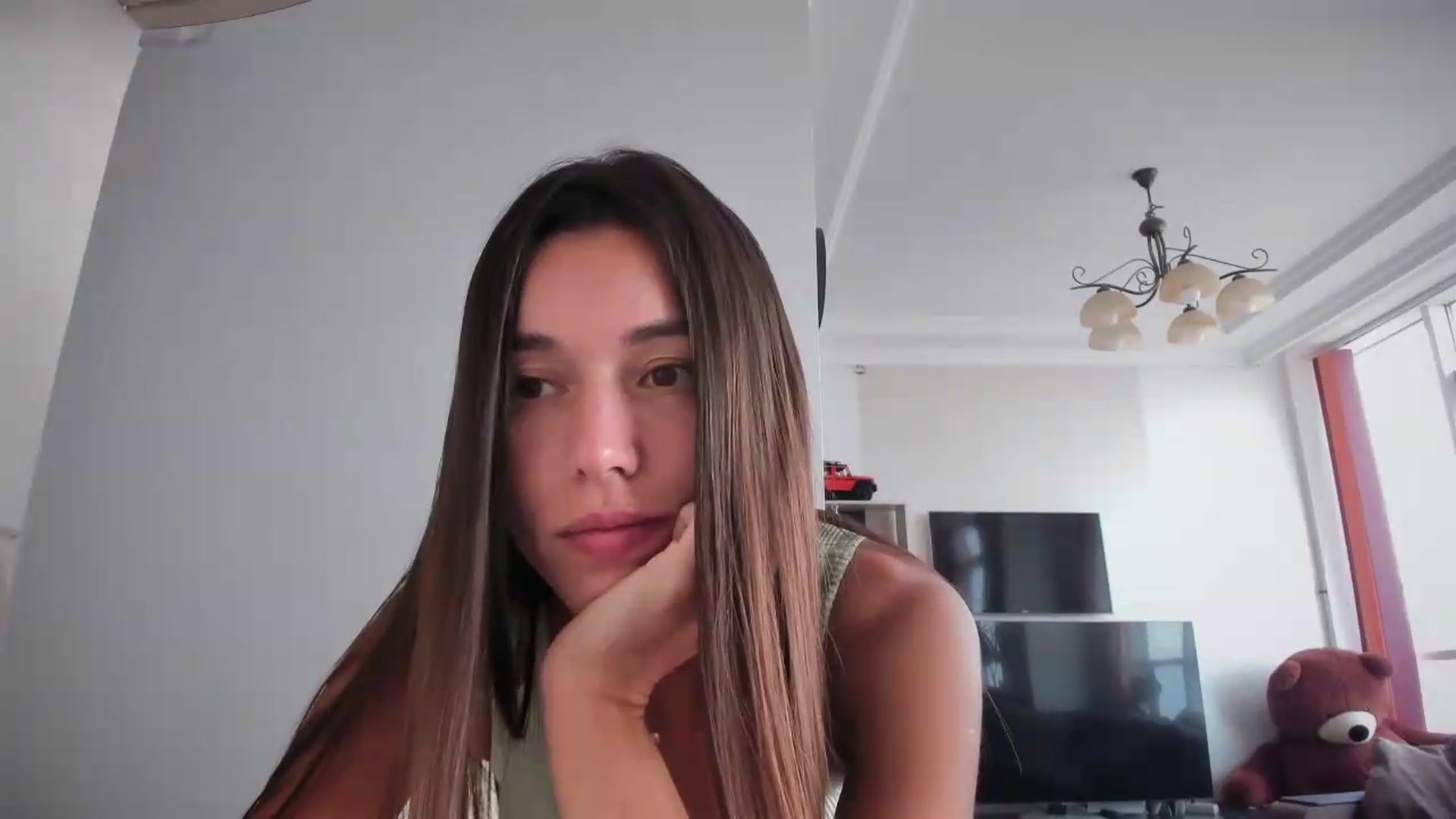 Gallery image thumbnail from laurensaenz's myfreecams stream on, 07/03/2026, 13:57 image 18 of 20