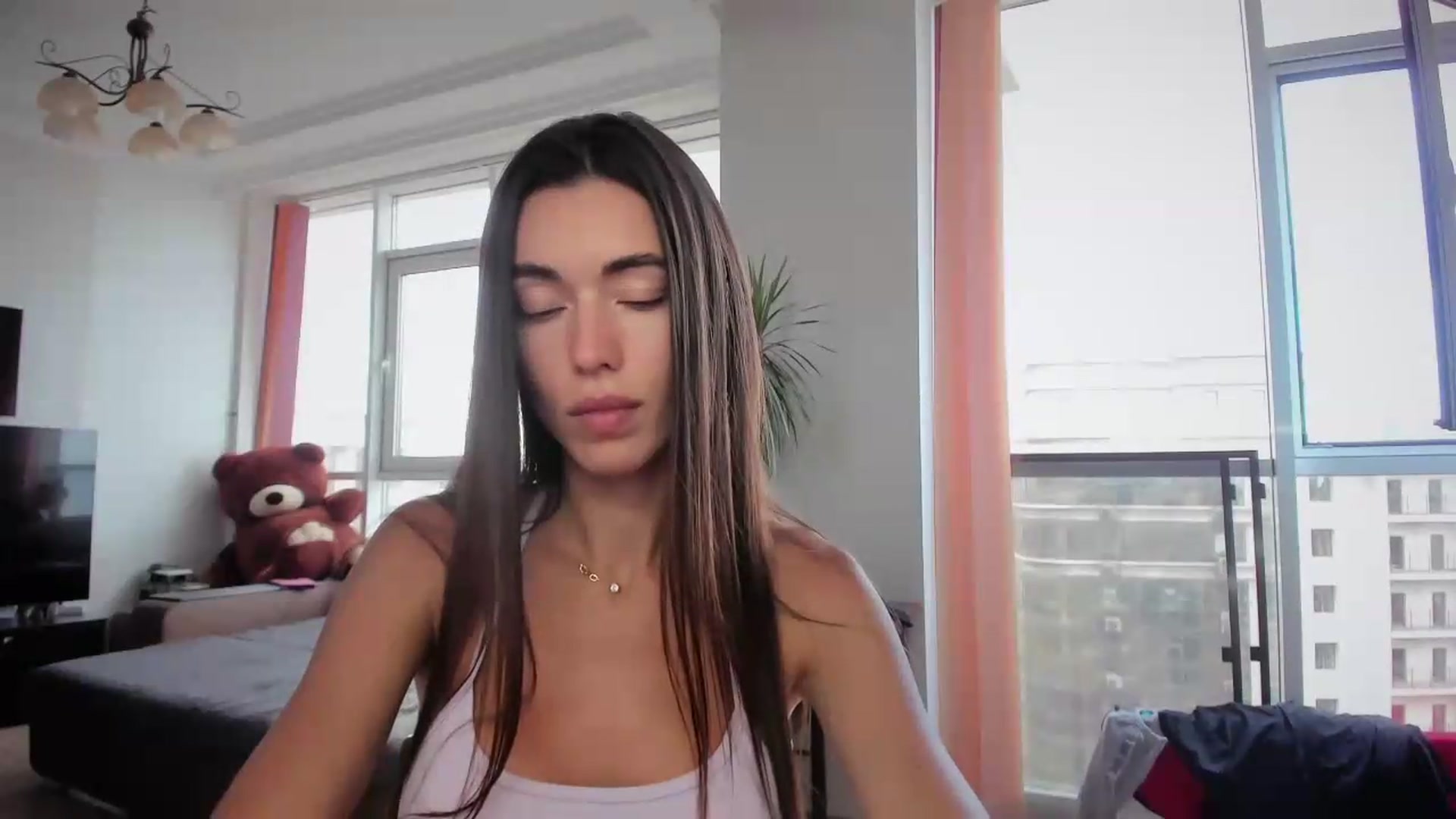 Gallery image thumbnail from laurensaenz's myfreecams stream on, 07/06/2026, 11:35 image 9 of 20