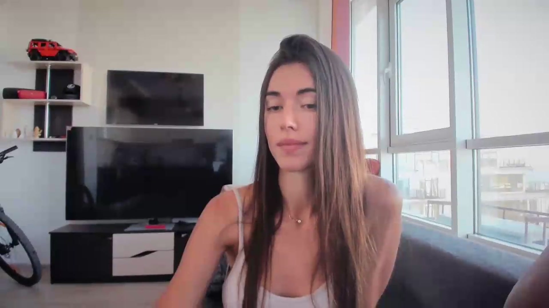 Gallery image thumbnail from laurensaenz's myfreecams stream on, 07/07/2026, 14:52 image 13 of 20